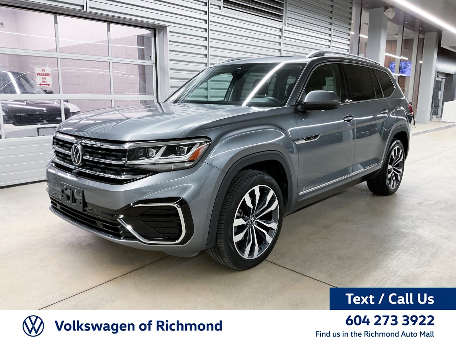 2021 Volkswagen Atlas Execline | R-Line Package | 3rd Row Seating | Pano
