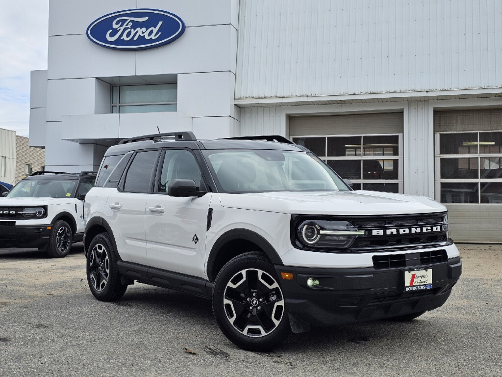 2023 Ford Bronco Sport Outer Banks  - Sunroof