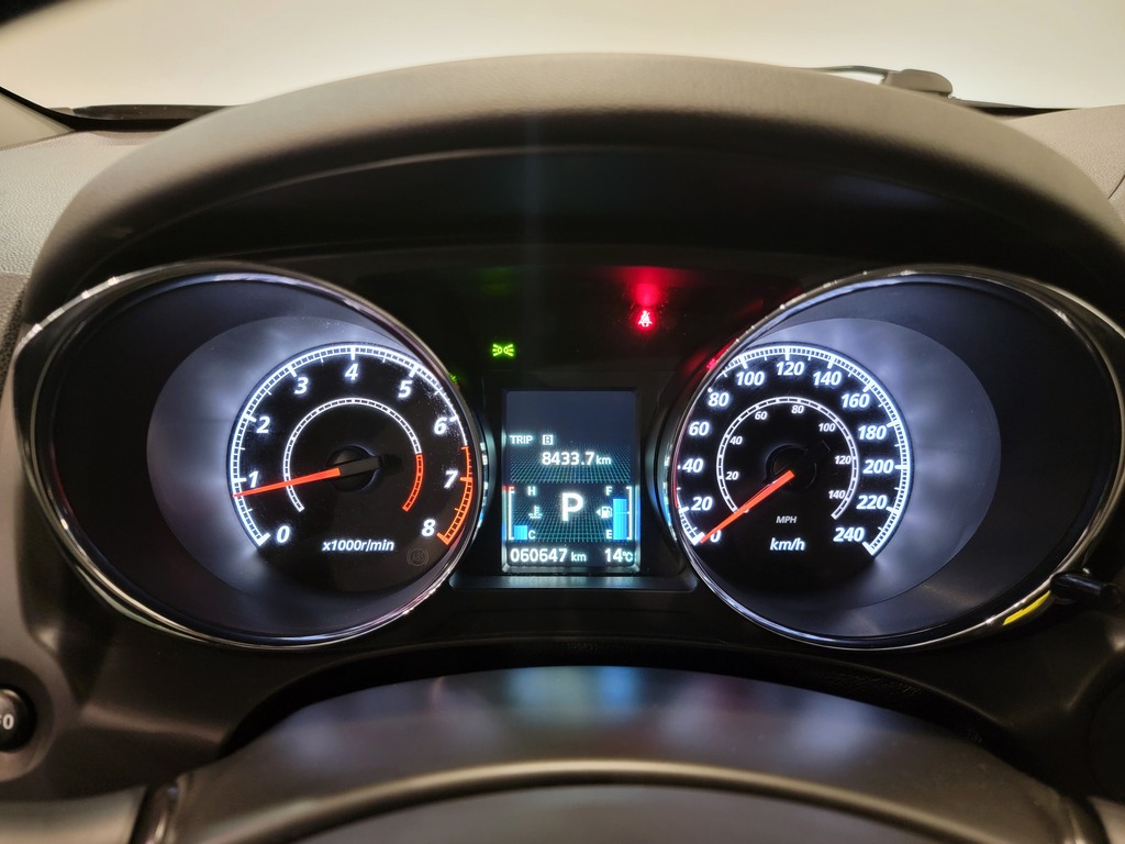 Mitsubishi RVR 2022 Climatisation, Mirroirs électriques, Vitres électriques, Régulateur de vitesse, Sièges chauffants, Verrouillage électrique, Bluetooth, Prise auxiliaire 12 volts, caméra-rétroviseur, Commandes de la radio au volant