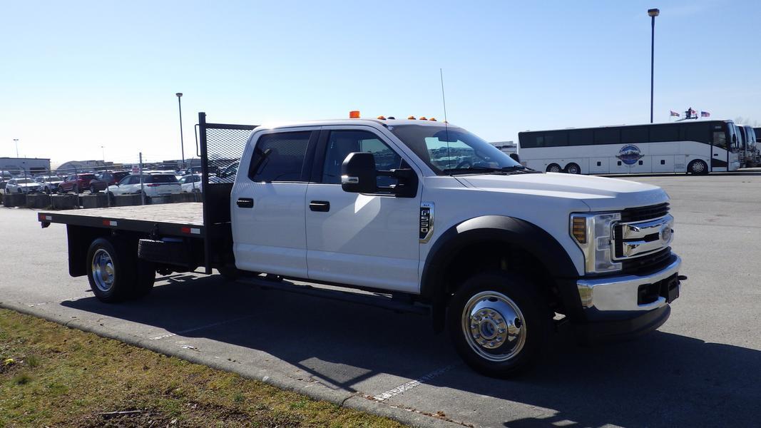 2019 Ford F-550 Crew Cab Dually  4WD 11 foot Flat deck 4WD