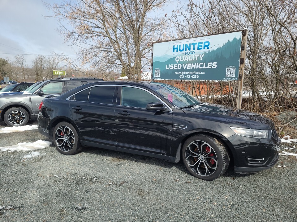 2015 Ford Taurus SHO SHO! | EXCELLENT CONDITION | POWER AND COMFORT