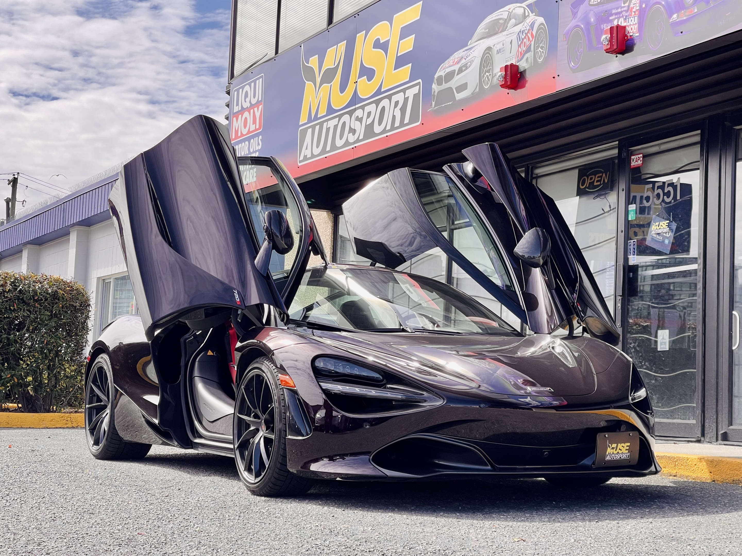 2018 McLaren 720S | Highly Optioned No Accident Local Car