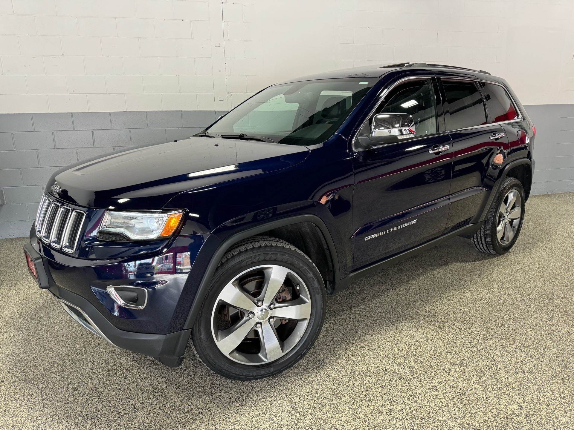2014 Jeep GRAND CHEROKEE LIMITED/LUXURY GROUP ll PKG NAVIGTION/PANORAMIC ROOF/REAR CAMERA/PUSH START/CO