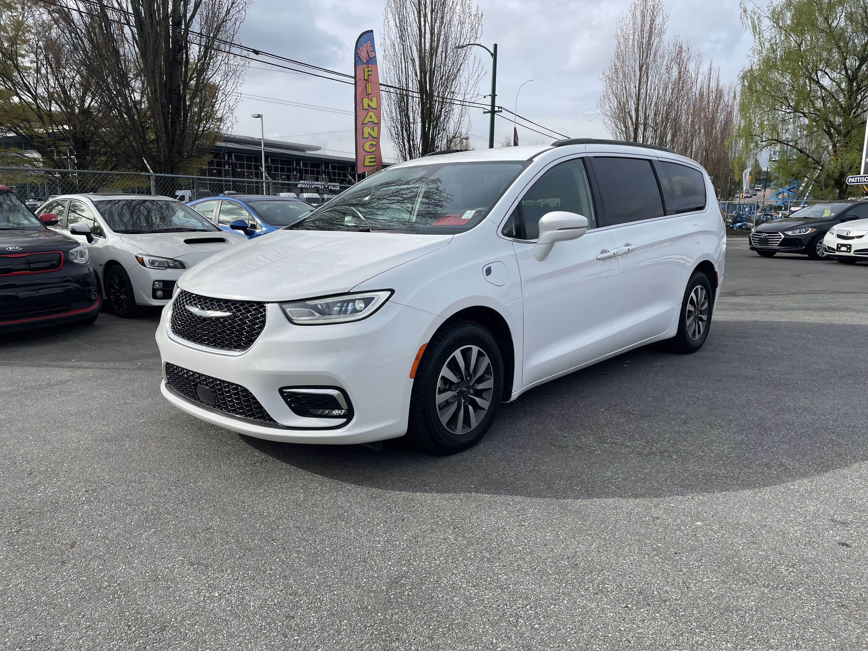 2021 Chrysler Pacifica Hybrid Touring 2WD