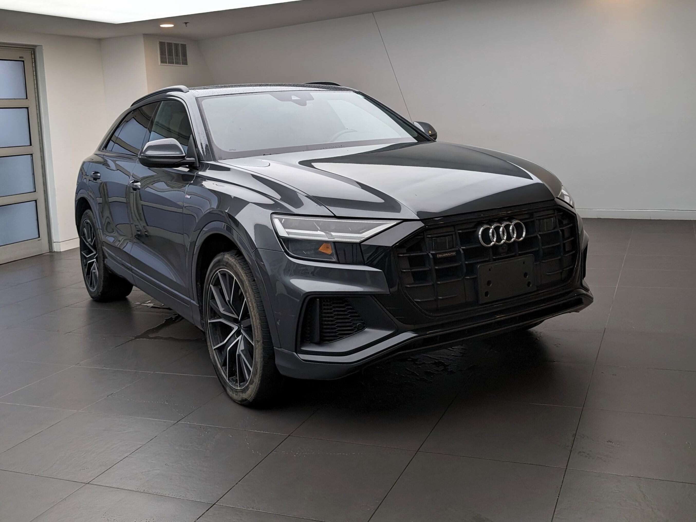 2020 Audi Q8 55 Progressiv CPO | Black Optic | DriverAssistance