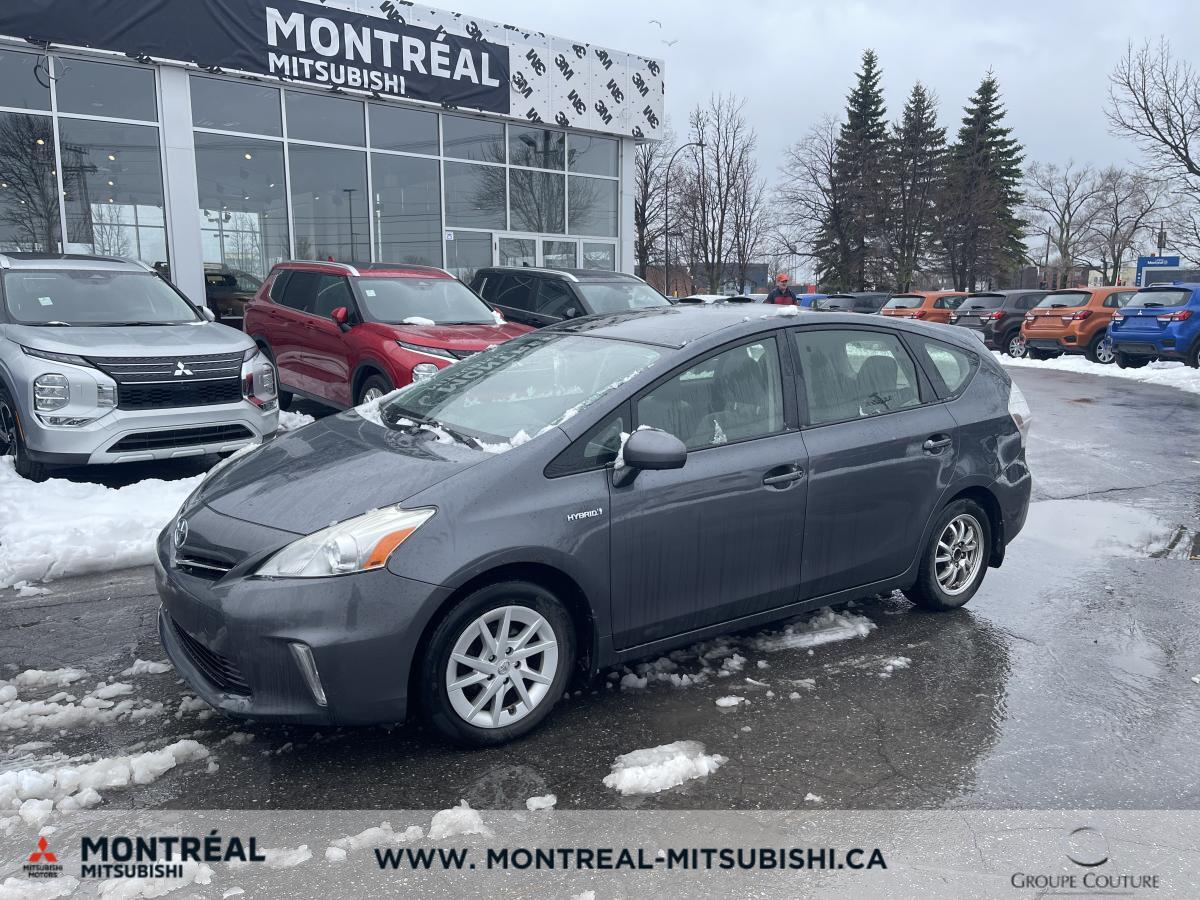 2012 Toyota Prius v LUXE | NAV | MAGS | TOIT | CUIR | HYBRIDE