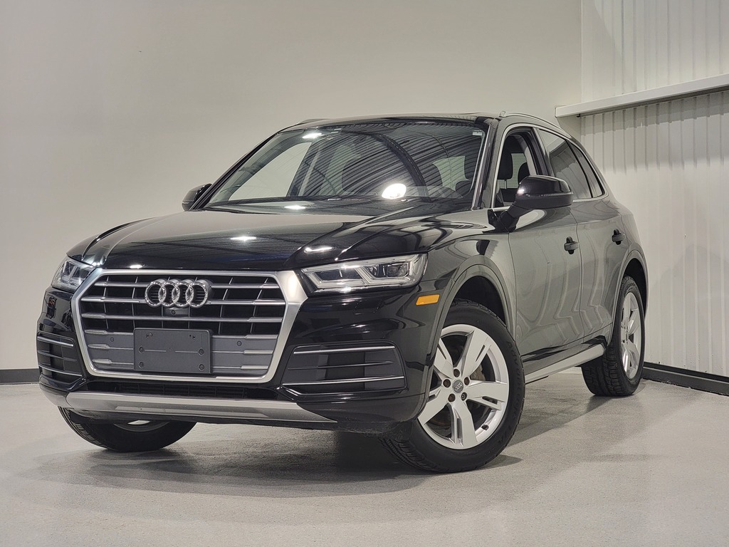 Audi Q5 2018 Air conditioner, Navigation system, Electric mirrors, Power Seats, Electric windows, Speed regulator, Heated mirrors, Heated seats, Leather interior, Electric lock, Bluetooth, Mechanically opening tailgate, Panoramic sunroof, , rear-view camera, Adjustable power seat, Heated steering wheel, Steering wheel radio controls