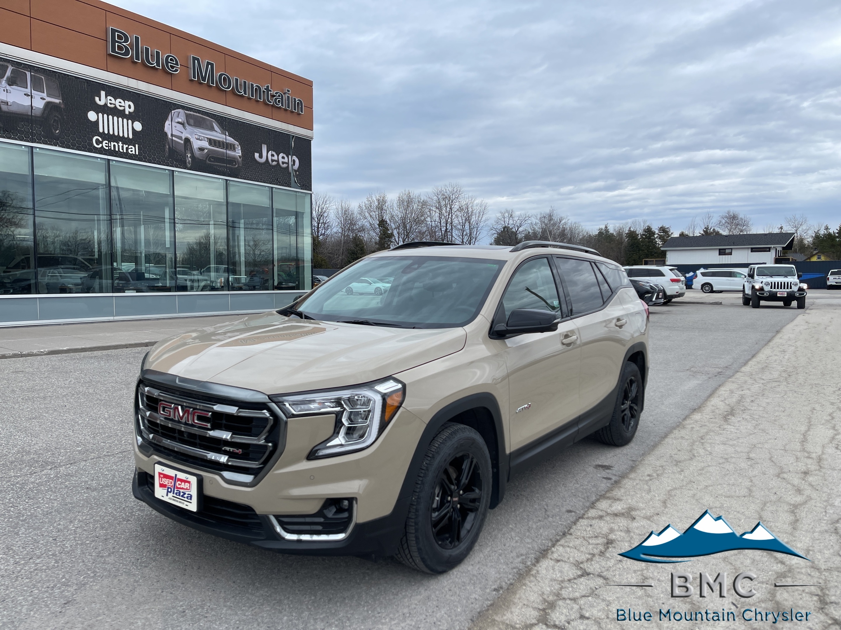 2022 GMC Terrain AWD | 4dr | AT4 | Heads up display