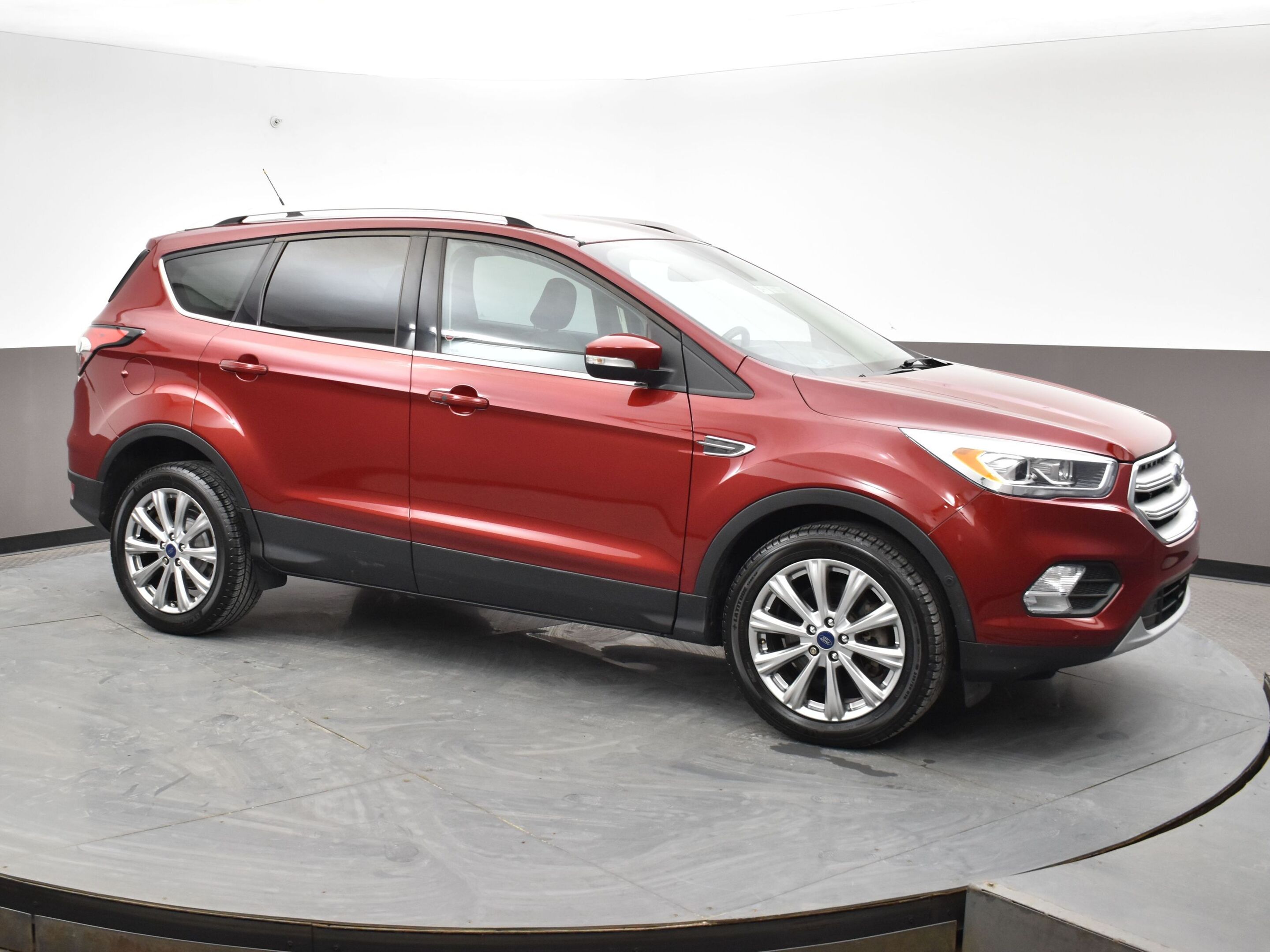 2018 Ford Escape TITANIUM 4WD w/ Only 79K !!! One Owner Just Traded