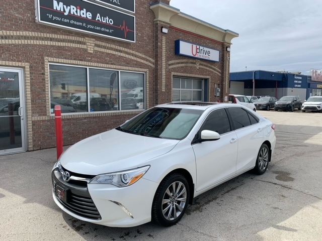 2017 Toyota Camry 4dr Sdn I4 Auto XLE