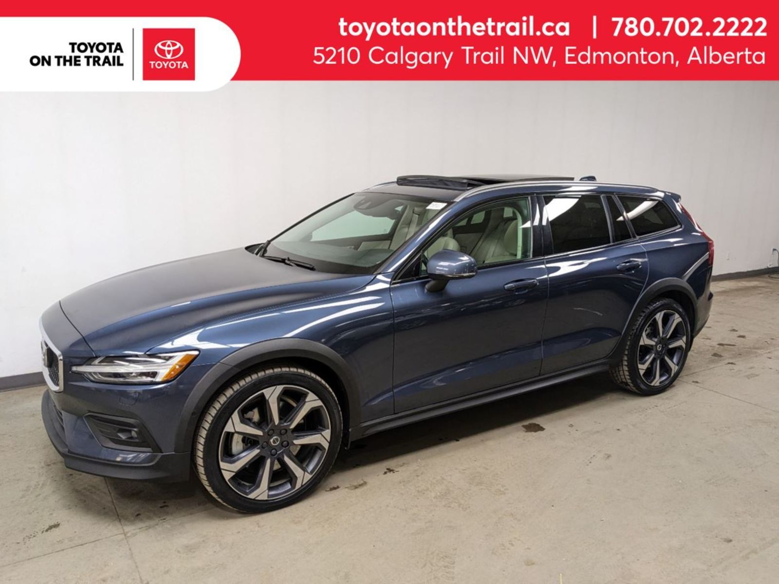 2022 Volvo V60 Cross Country CROSS COUNTRY T5; AWD, LEATHER, PANORAMIC SUNROOF,