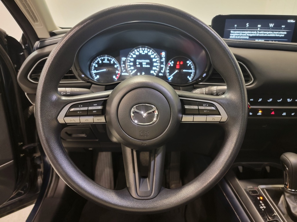 Mazda CX-30 2020 Climatisation, Mirroirs électriques, Vitres électriques, Régulateur de vitesse, Sièges chauffants, Verrouillage électrique, Bluetooth, Prise auxiliaire 12 volts, caméra-rétroviseur, Commandes de la radio au volant