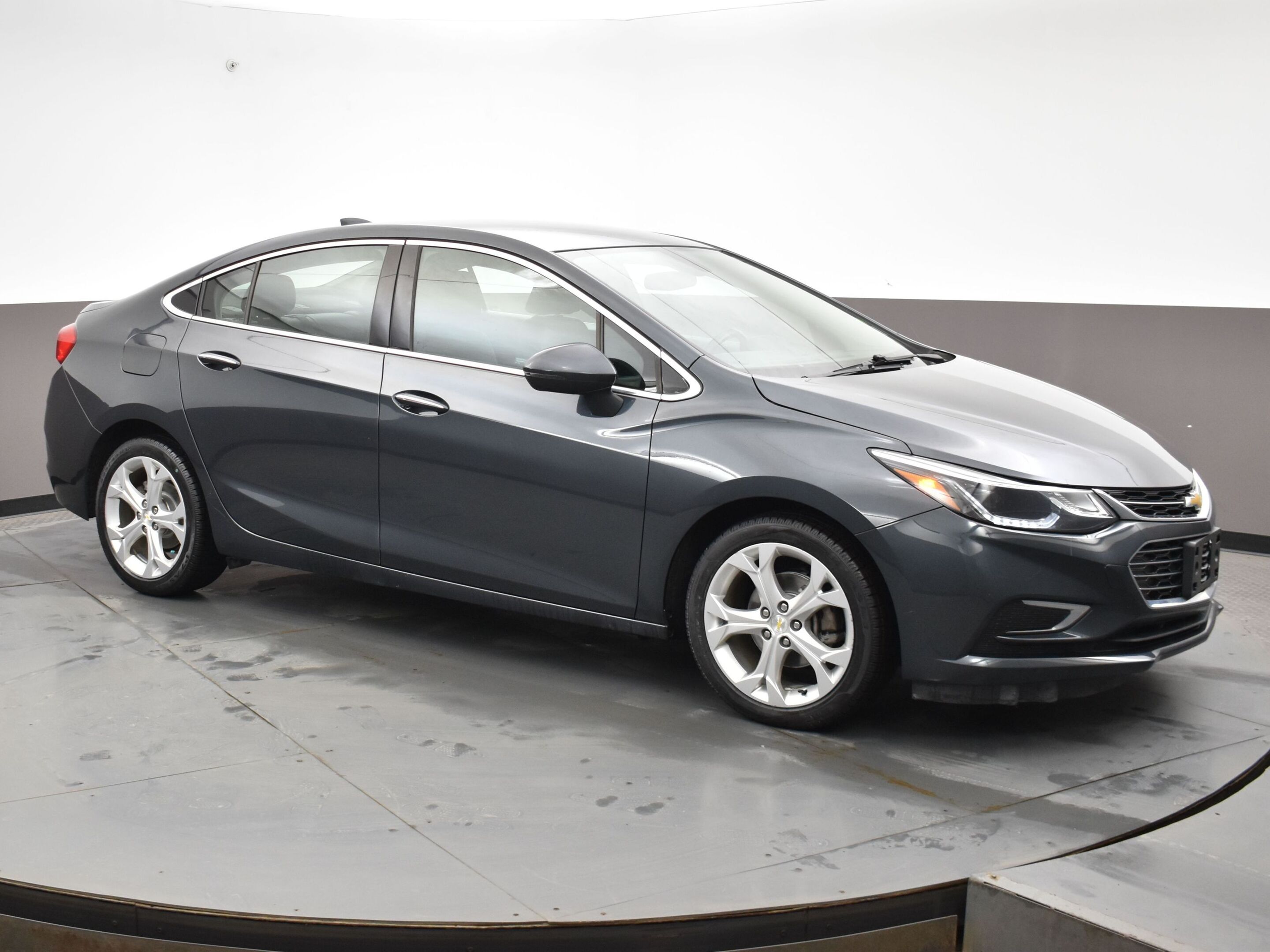 2018 Chevrolet Cruze PREMIER - Call 902-469-8484 To Book Appointment! L