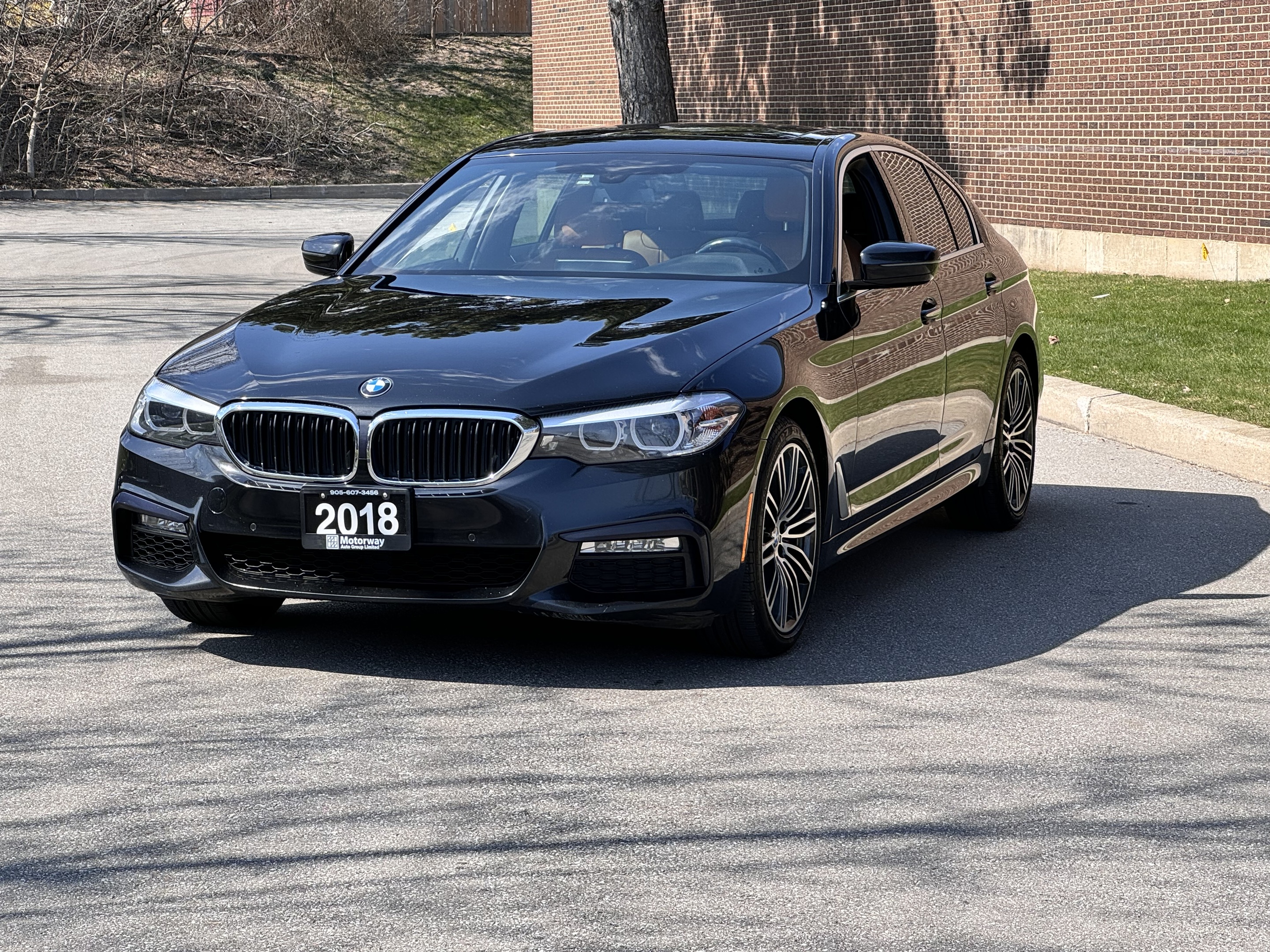 2018 BMW 5 Series 530i xDrive Sedan M-Sport M Aerodynamics Package