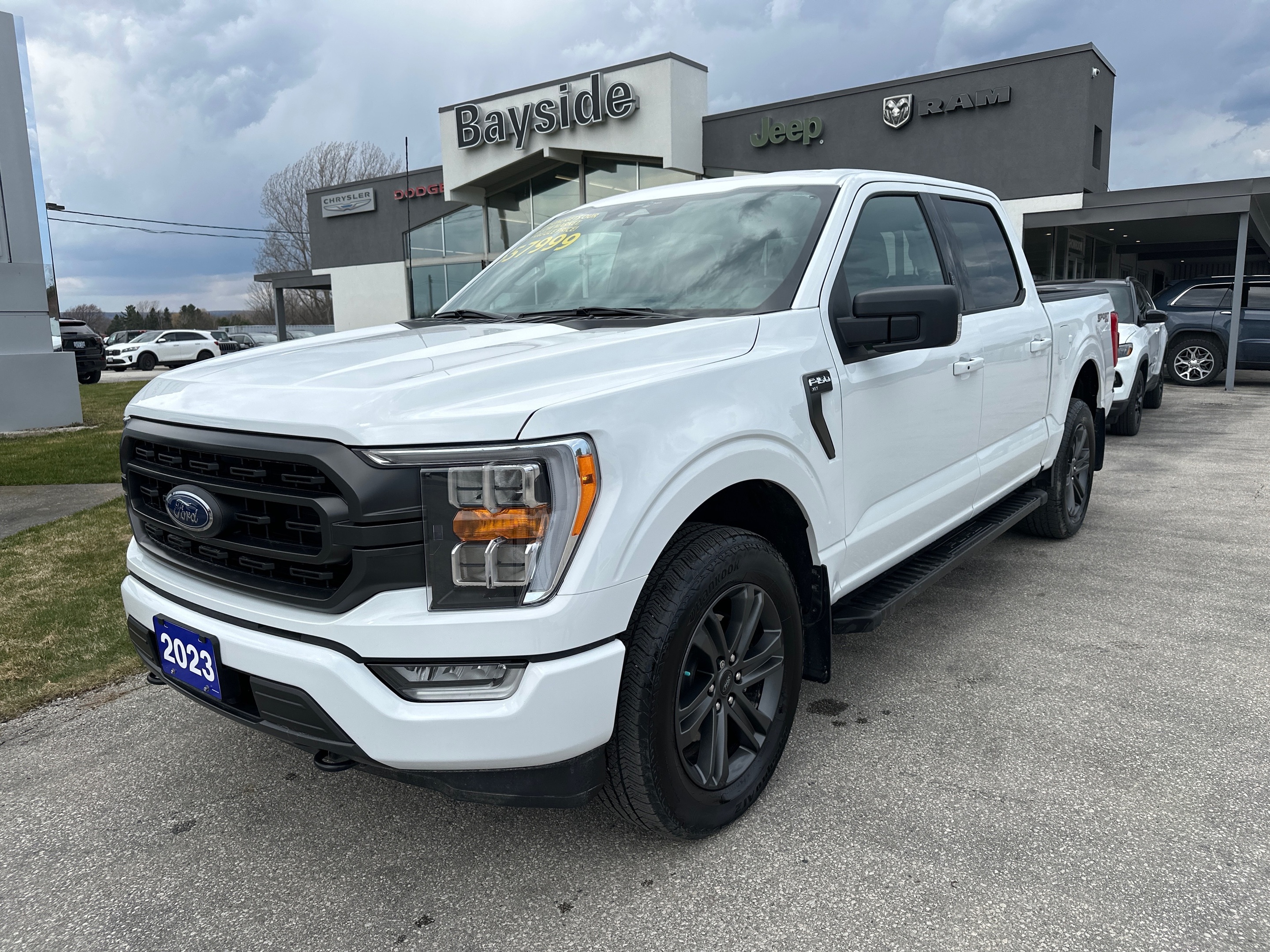 2023 Ford F-150 FRESH TRADE | CLEAN CARFAX | LOW KM'S
