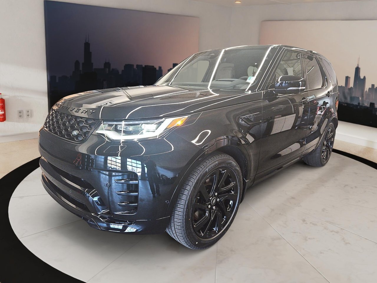 2024 Land Rover Discovery DYNAMIC SE 