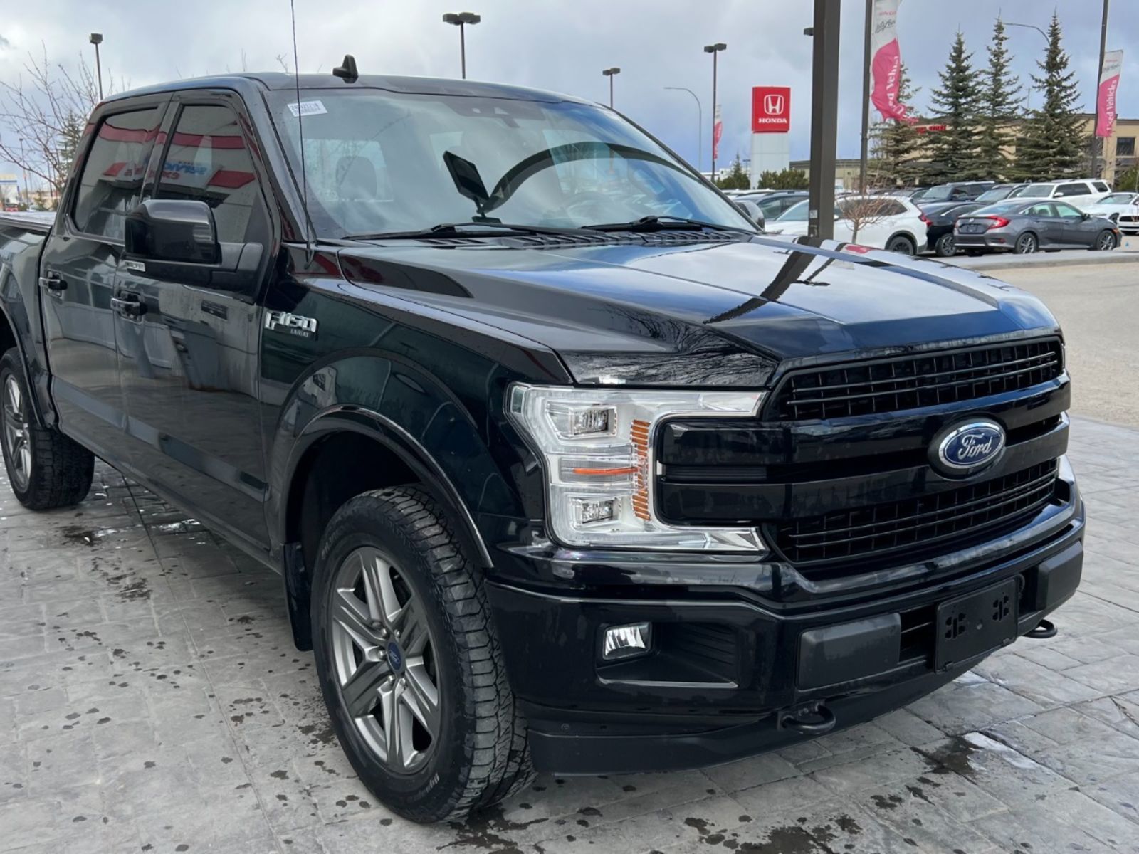 2020 Ford F-150 LARIAT: NO ACCIDENTS,  LEATHER, SUNROOF  