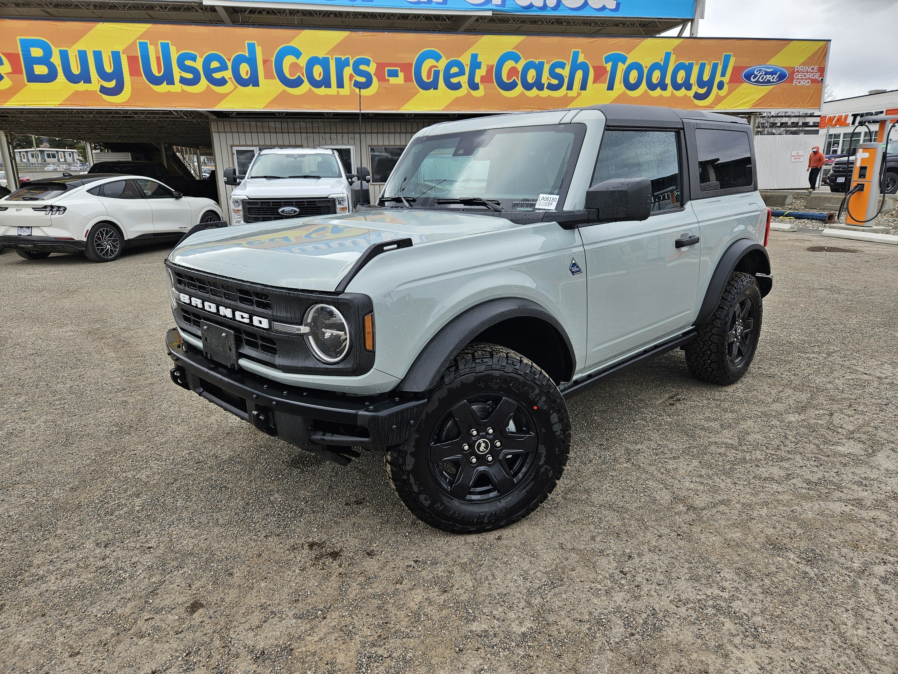 2024 Ford Bronco Black Diamond | AWD | Manual | Trailer Tow Package