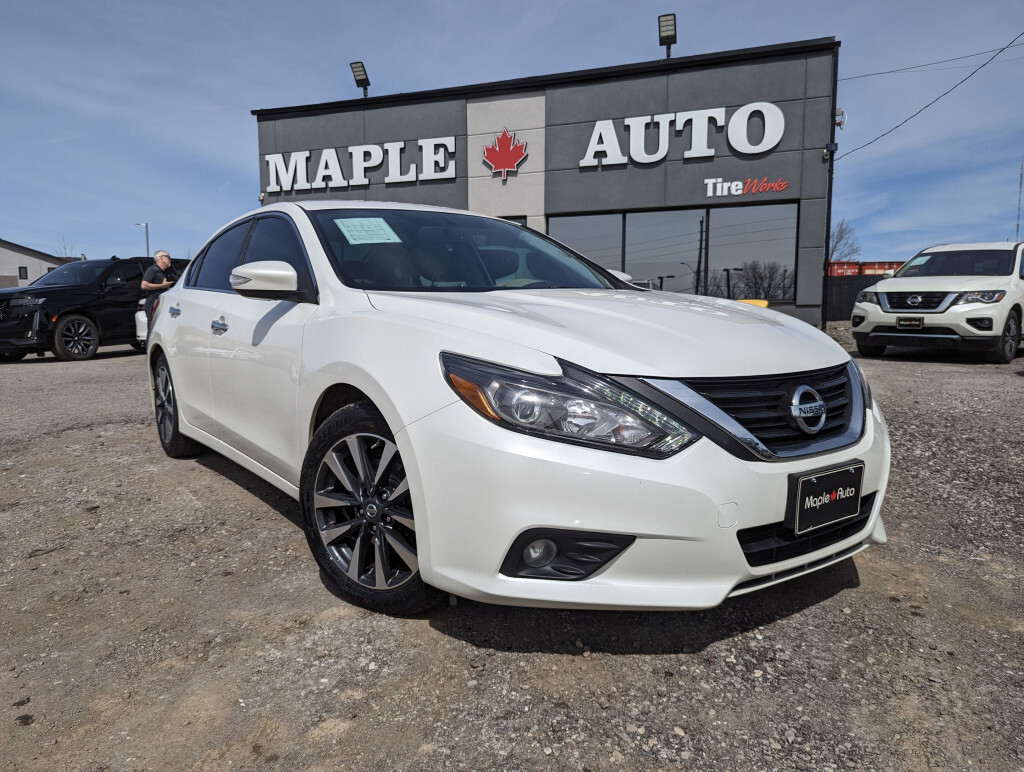 2016 Nissan Altima SL TECH|NAV|LEATHER|ROOF | ADAPTIVE CRUISE|BLIND S