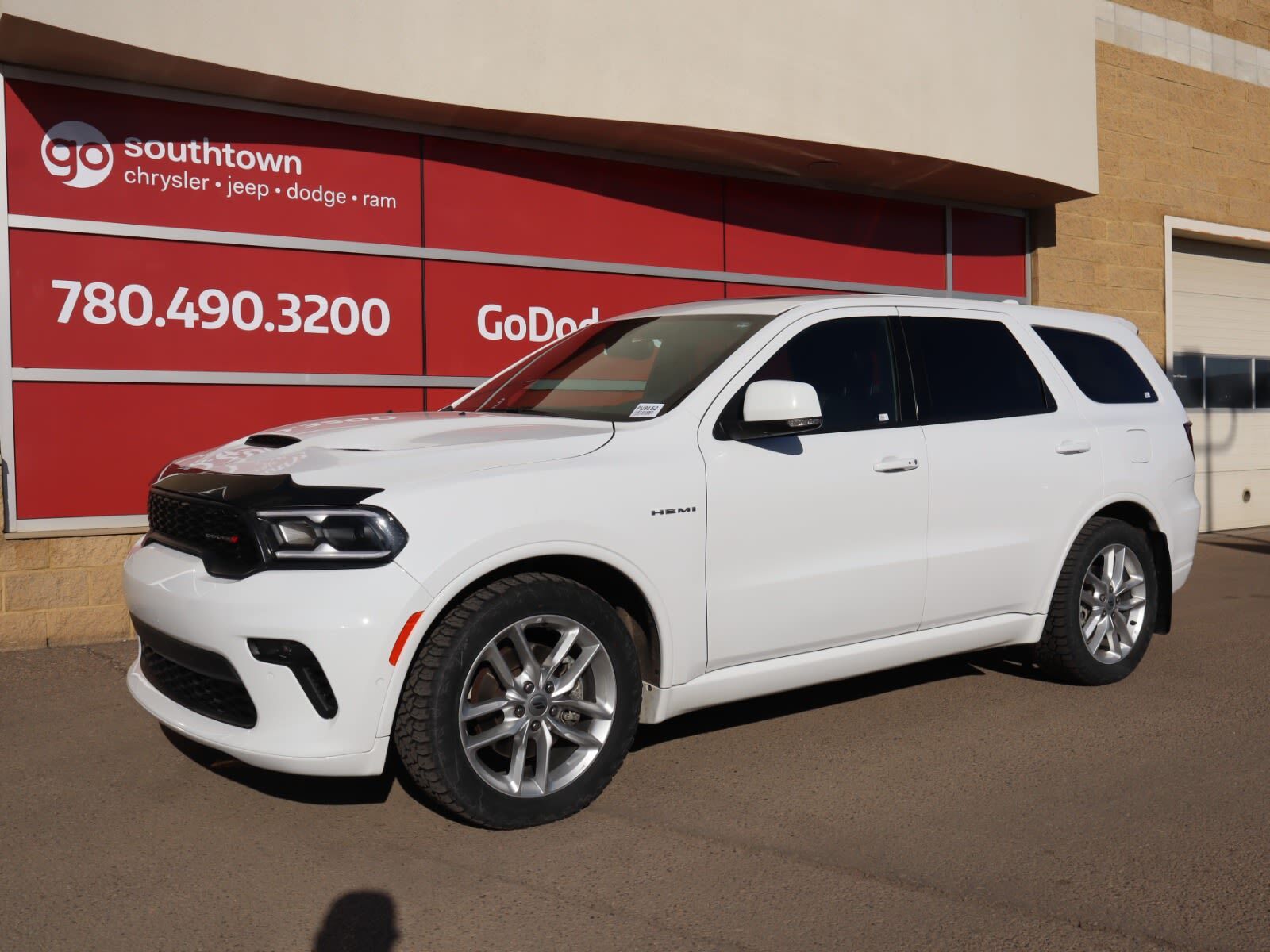2021 Dodge Durango R/T IN WHITE KNUCKLE EQUIPPED WITH A 5.7L HEMI V8 