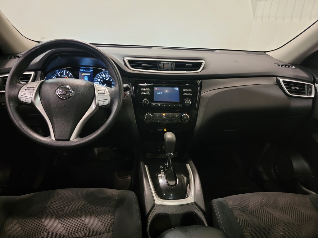 Nissan Rogue 2016 Air conditioner, Aluminum rims, Power Seats, Speed regulator, Electric lock, Bluetooth, rear-view camera, All-wheel drive