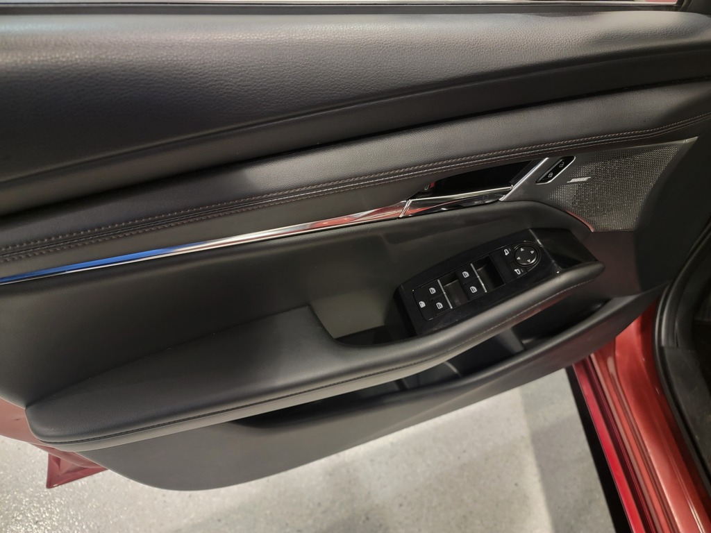 Mazda Mazda3 Sport 2021 Air conditioner, Heated seats, Sunroof, Speed regulator, Bluetooth, Front-wheel Drive, rear-view camera
