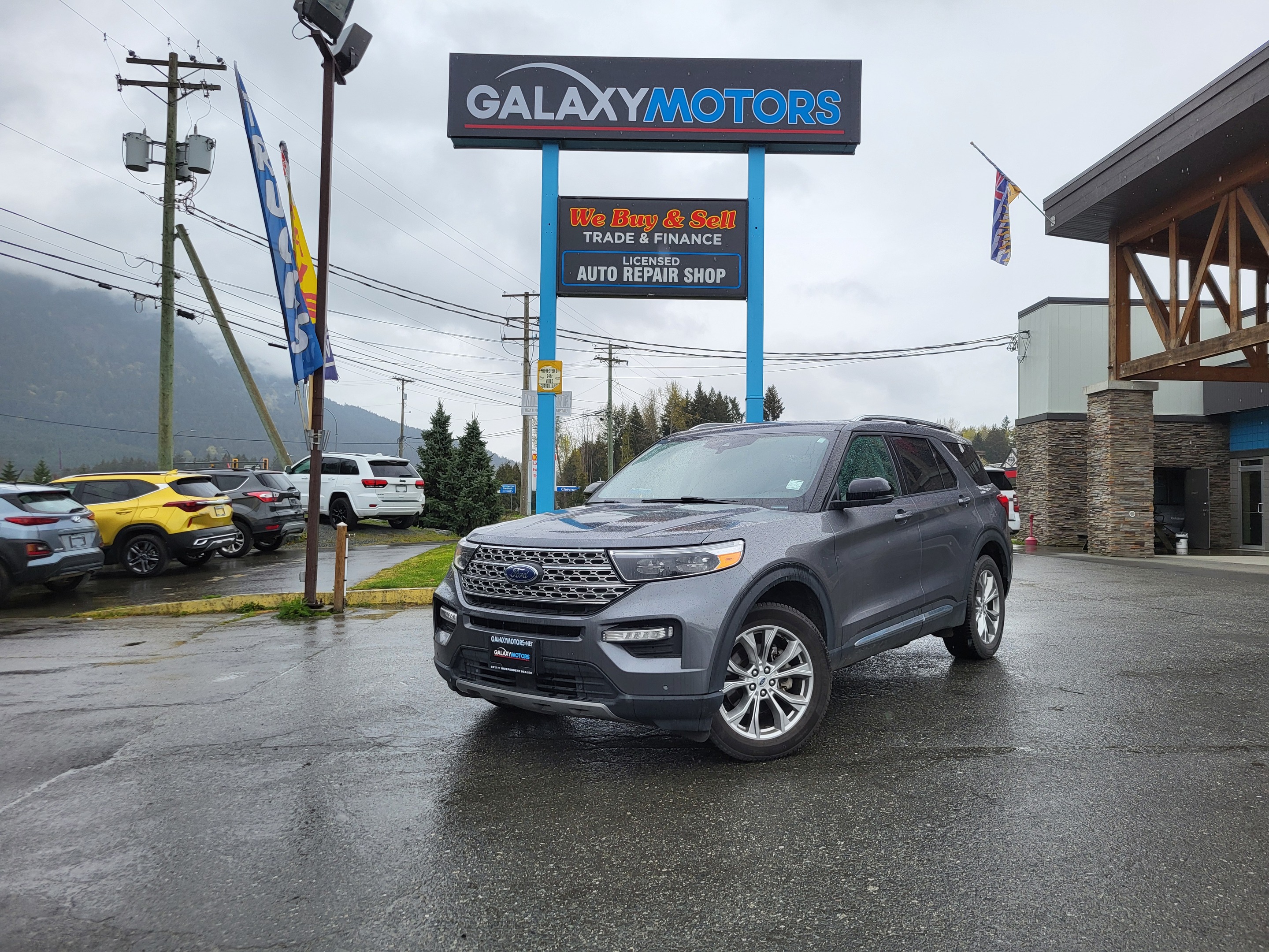 2021 Ford Explorer Limited Turbo 4WD,Heated Seats, Panoramic Roof