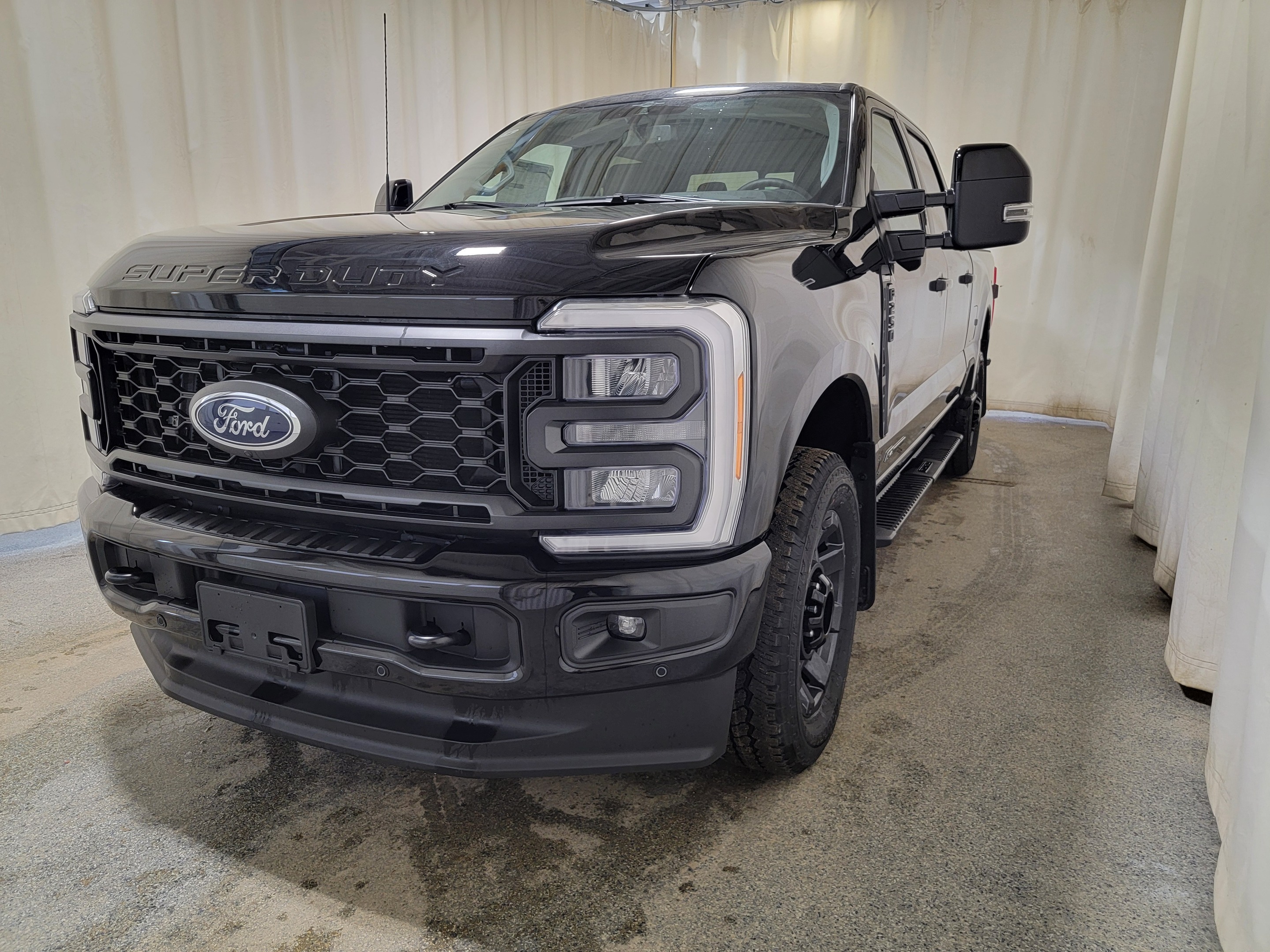 2023 Ford F-250 FULLY LOADED LARIAT