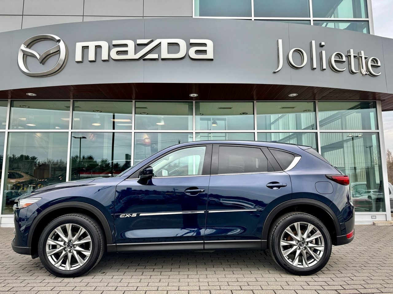 2021 Mazda CX-5 GT | AWD Navigation | Very Low mileage | Leather i