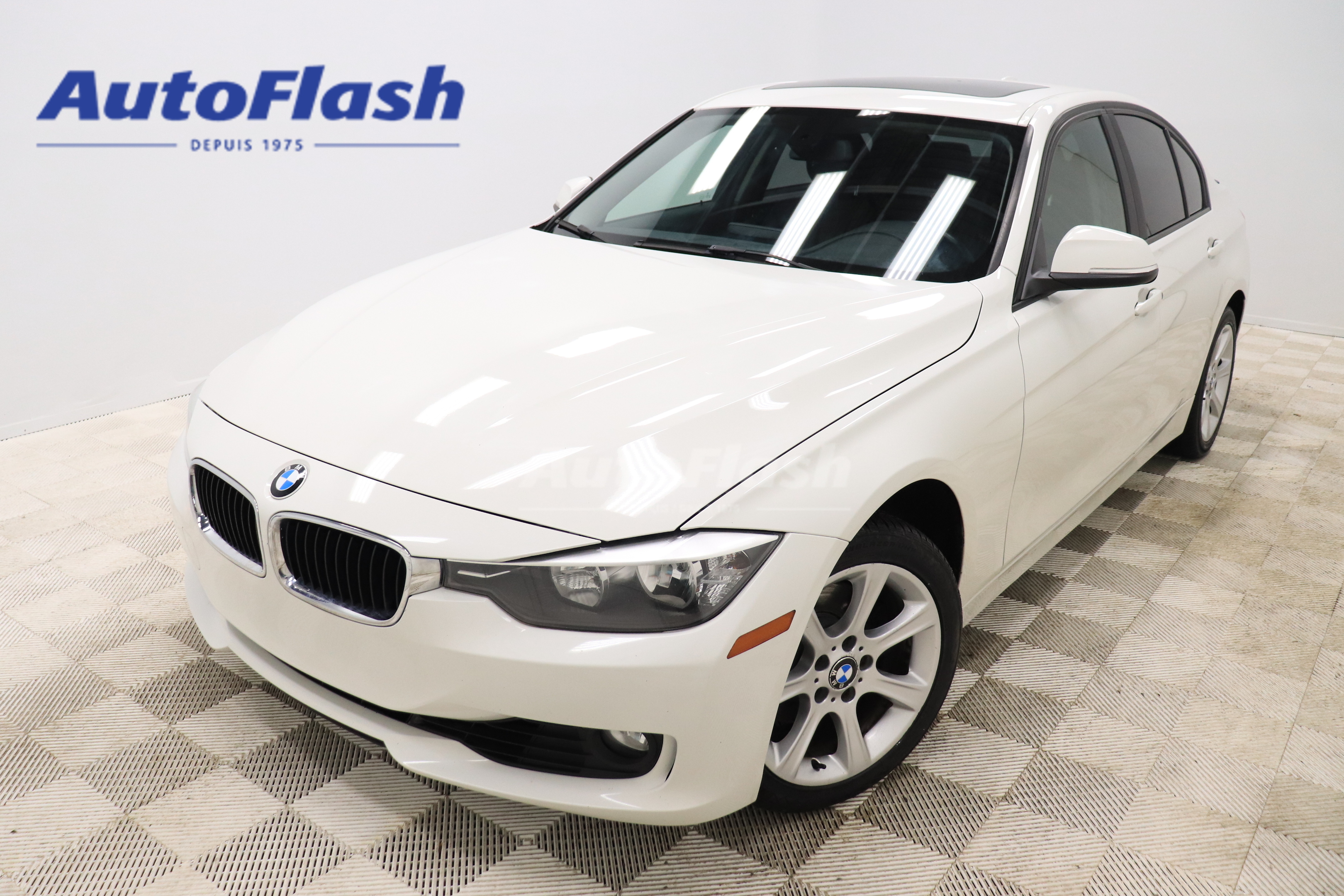 2013 BMW 3 Series 328i, AWD, TOIT OUVRANT, SIEGES CHAUFFANTS