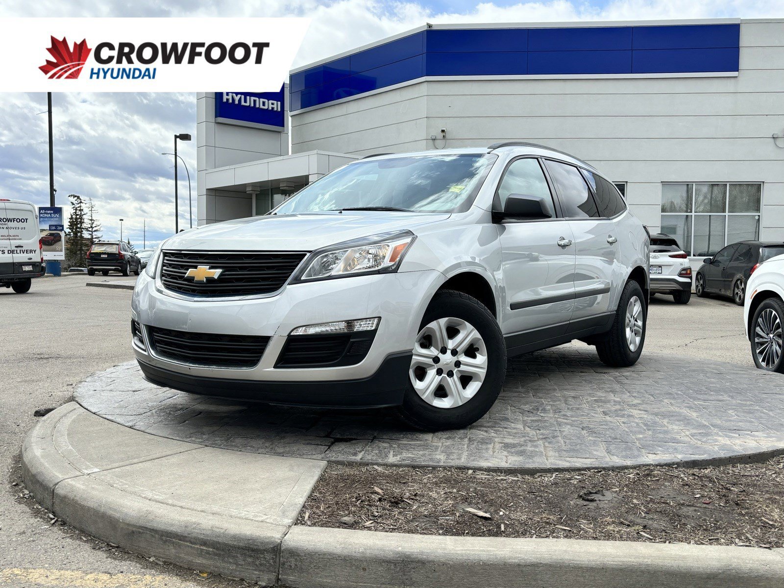 2013 Chevrolet Traverse LS - No Accidents, One Owner, 3 Rows, B/U Camera
