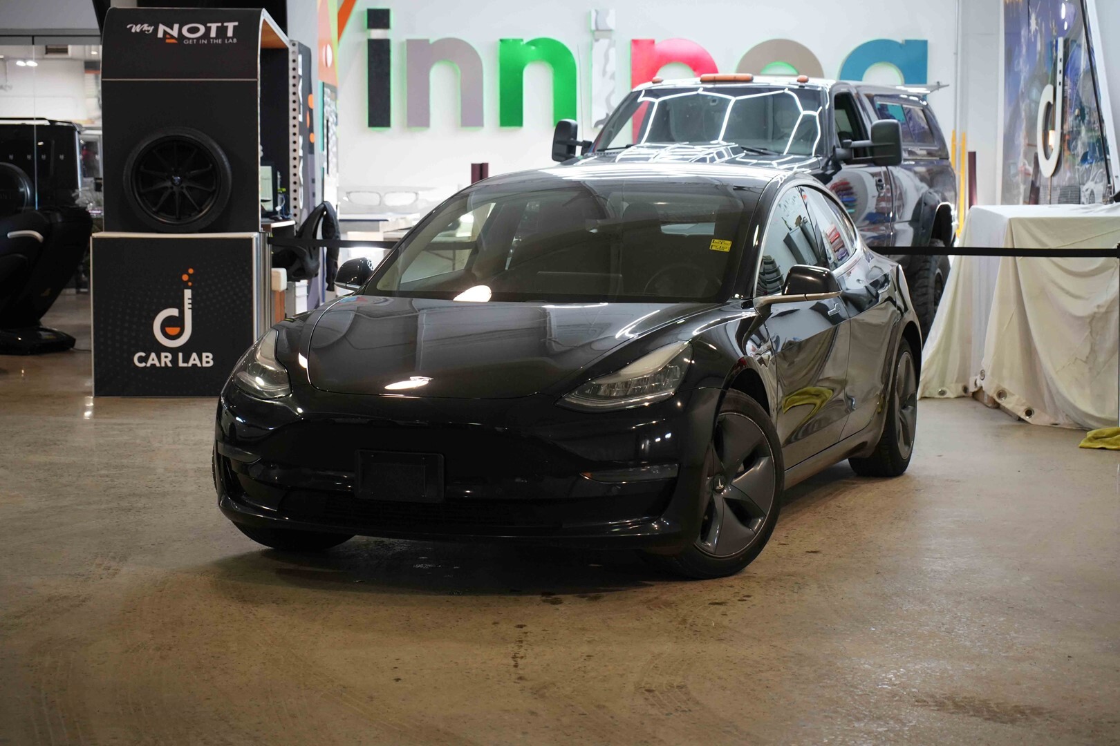2020 Tesla Model 3 STANDARD RANGE PLUS  | Rear-Wheel Drive