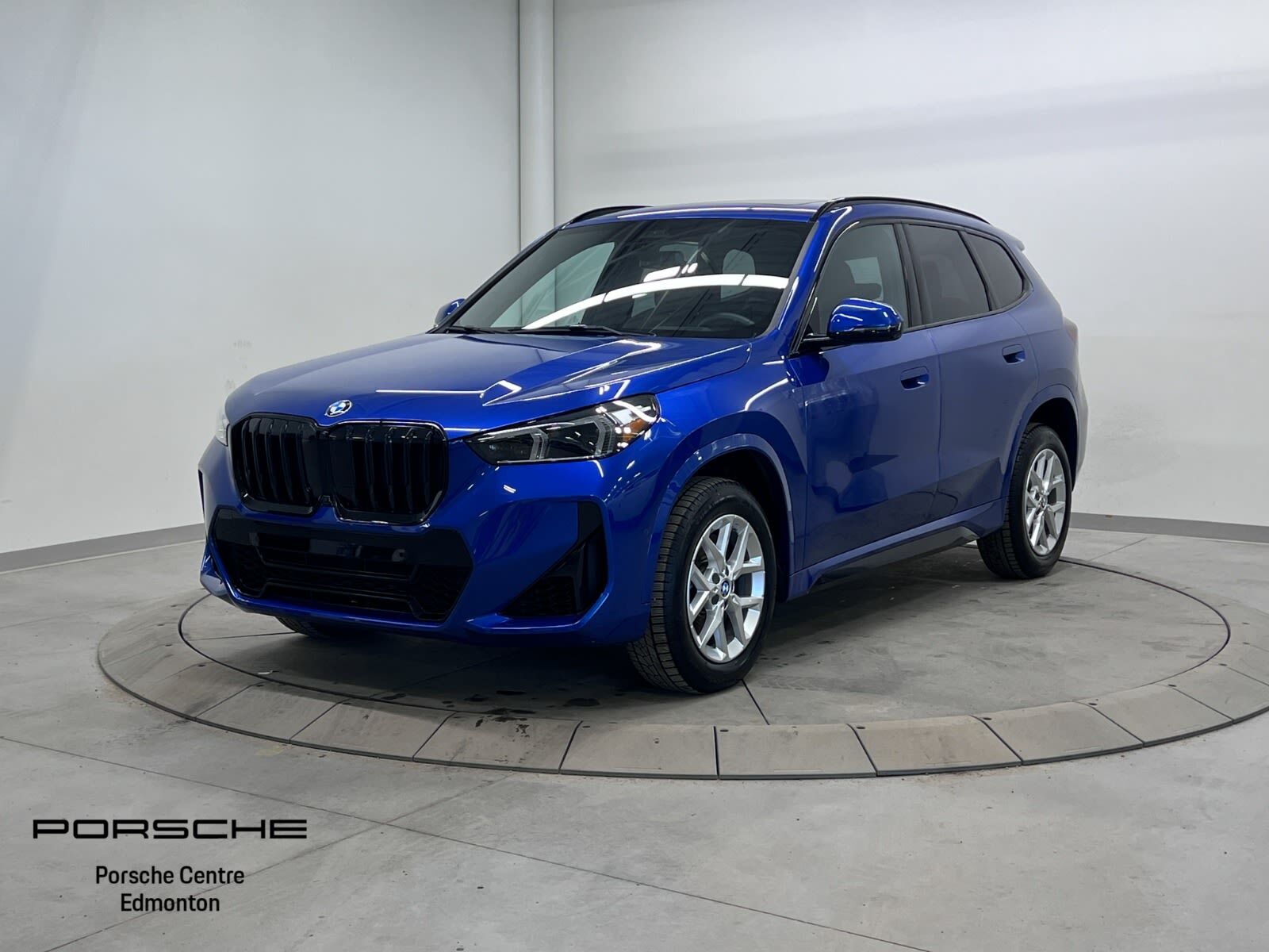 2023 BMW X1 | Great Condition, 2 OEM Sets of Wheels, No Accide