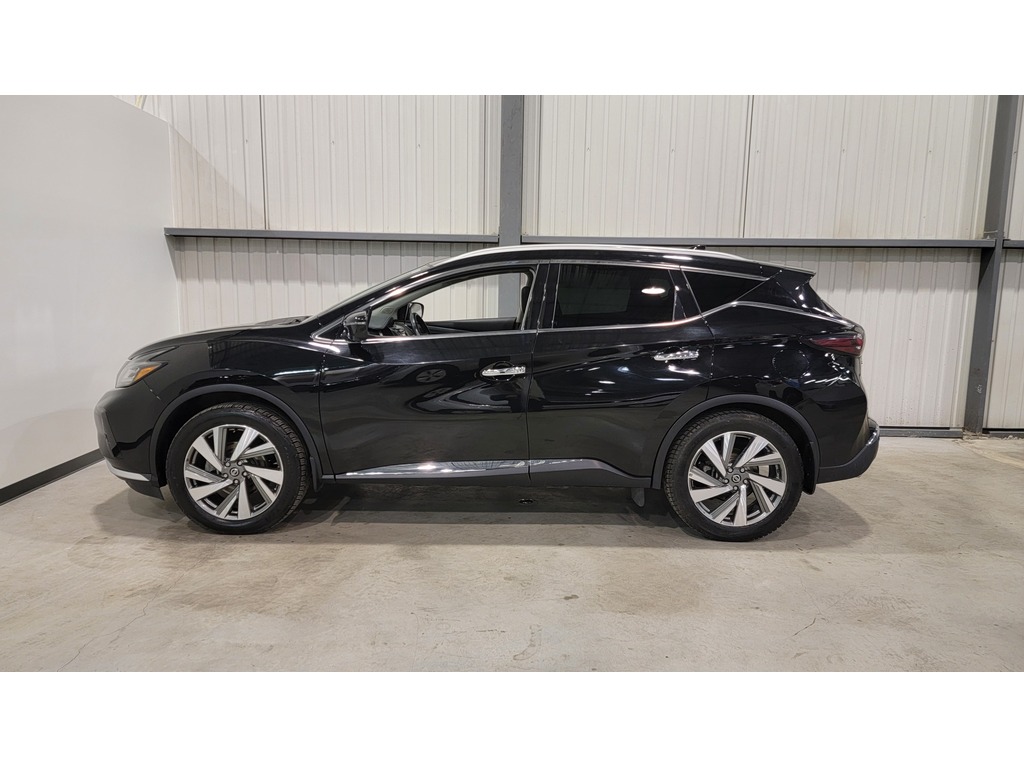 Nissan Murano 2020 Alarm, AM/FM Stereo, Air conditioner, Aluminum rims, Anti-lock Braking (ABS), Anti-theft, CD player, Cond. Airbags , Fog lights, Intermittent wiper, Keyless locking, Navigation system, Electric mirrors, Power Seats, Power steering, Electric windows, Rear defroster, Side airbag, Speed regulator, Heated mirrors