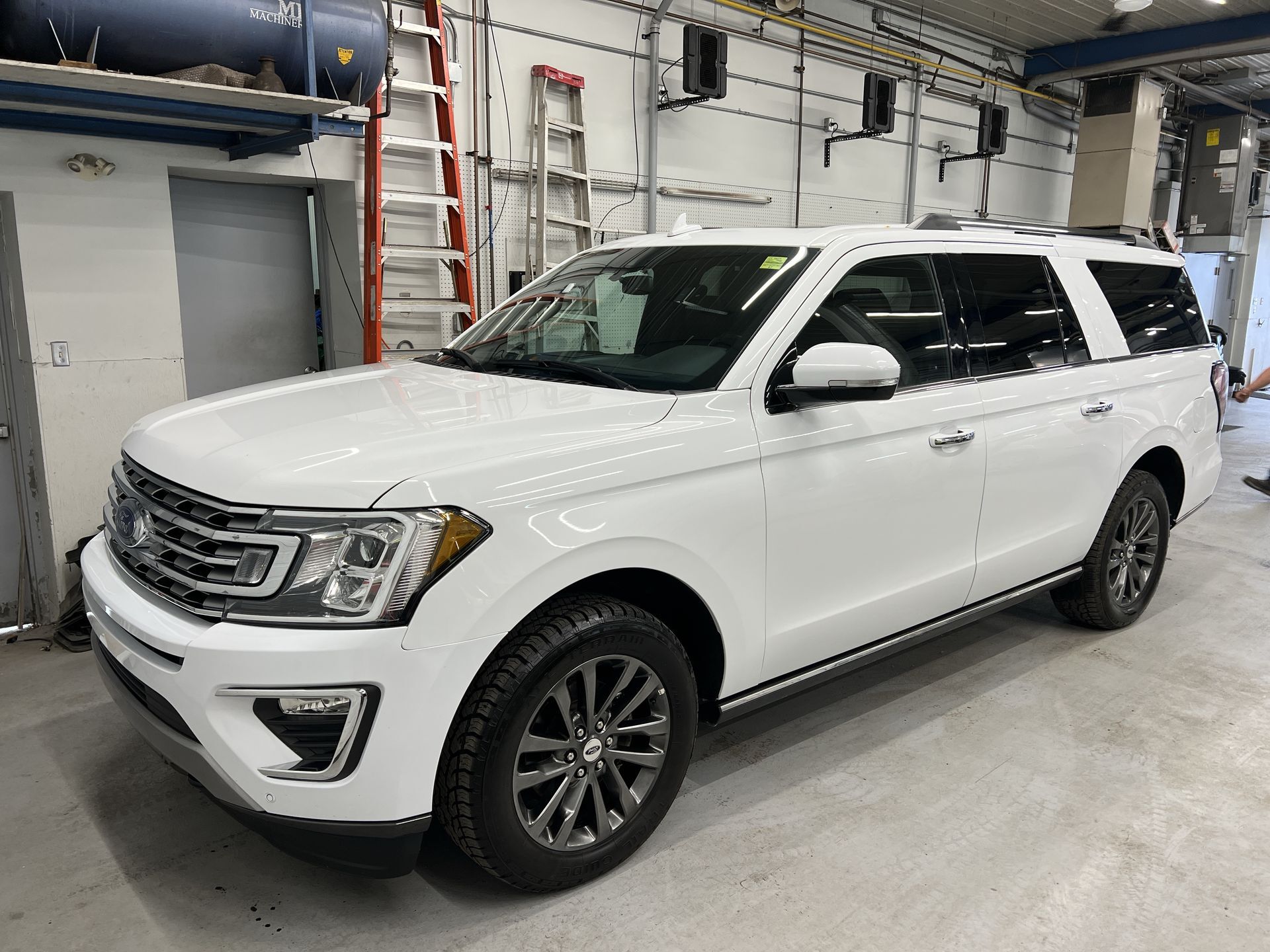 2021 Ford Expedition Max LIMITED 4X4 | 8-PASS | PANO ROOF | COOLED LEATHER