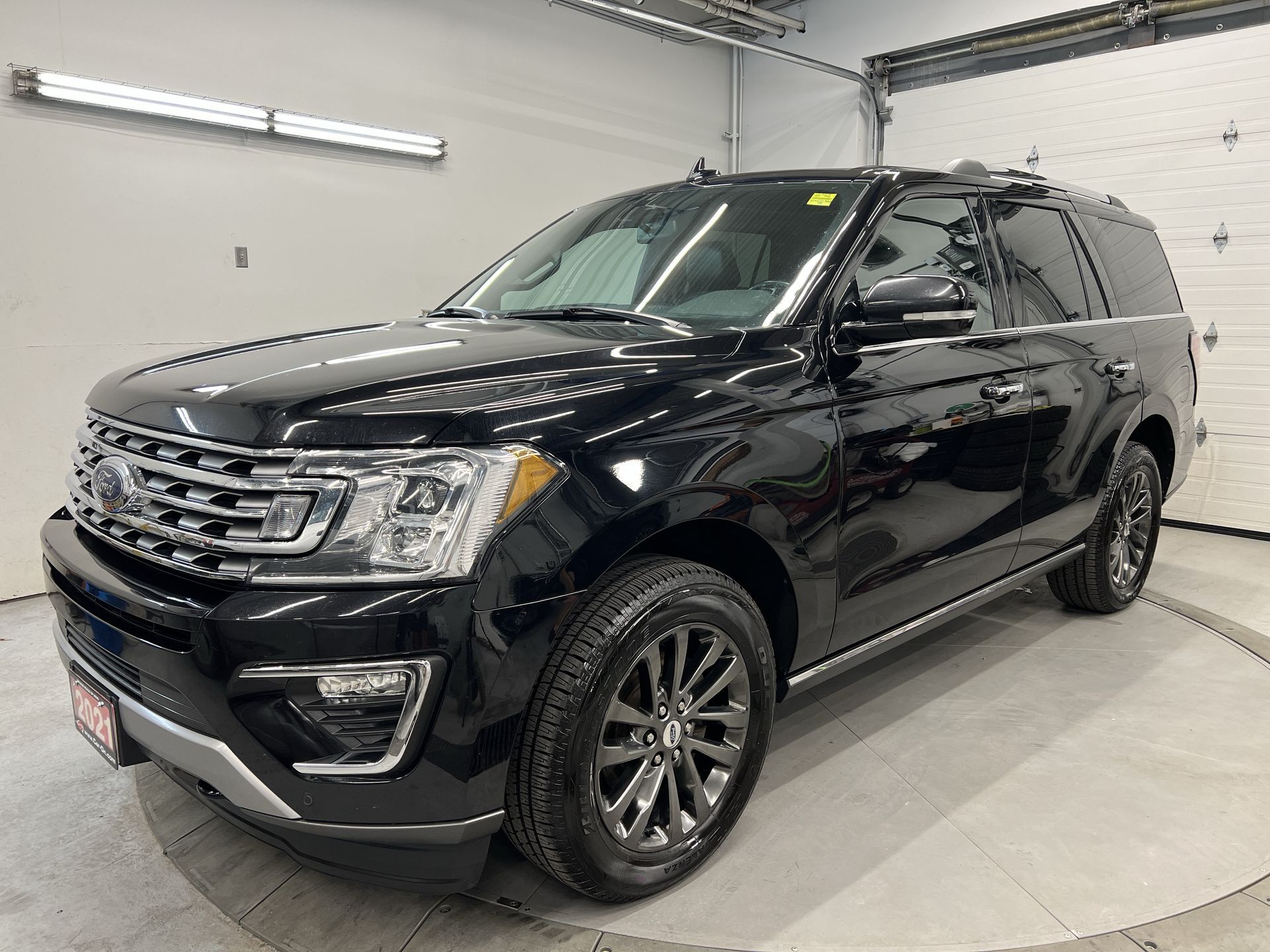 2021 Ford Expedition LIMITED 4X4| 8 PASS| COOLED LEATHER| PANO ROOF