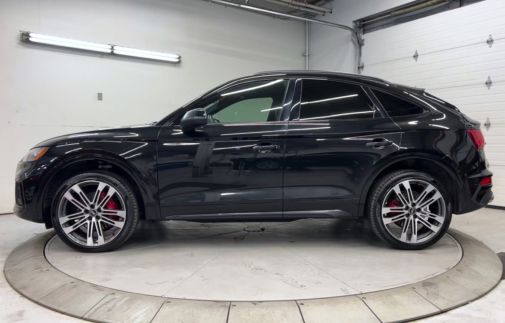 2021 Audi SQ5 Sportback PROGRESSIV| 349HP| PANO ROOF| QUILTED LEATHER| NAV