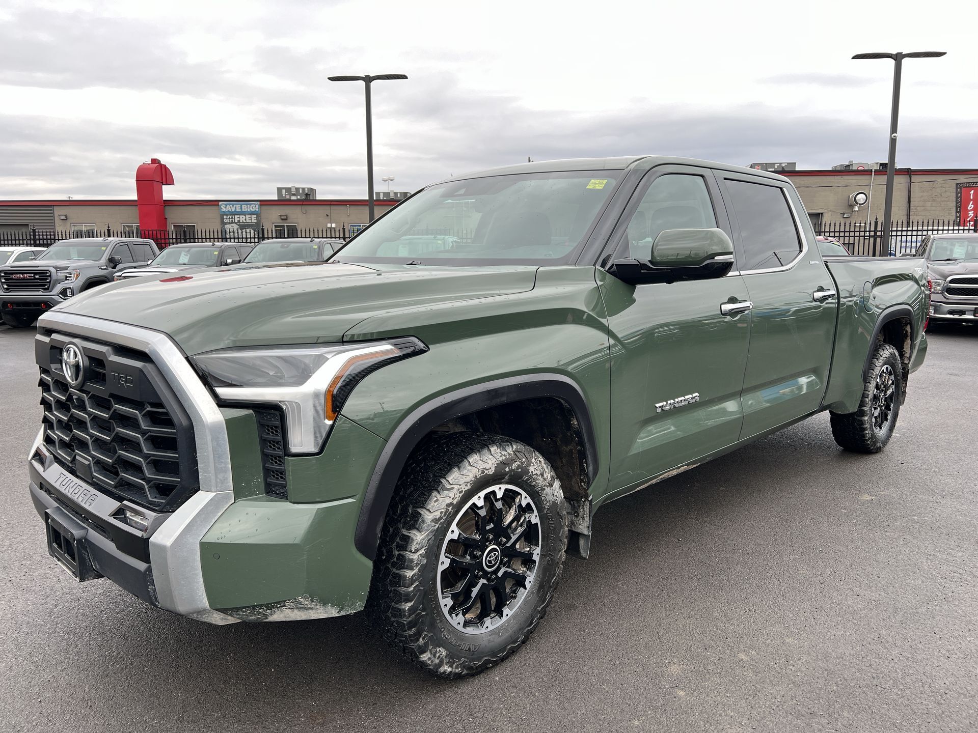 2022 Toyota Tundra LIMITED TRD OFF ROAD | CREW | PANO ROOF | LEATHER 