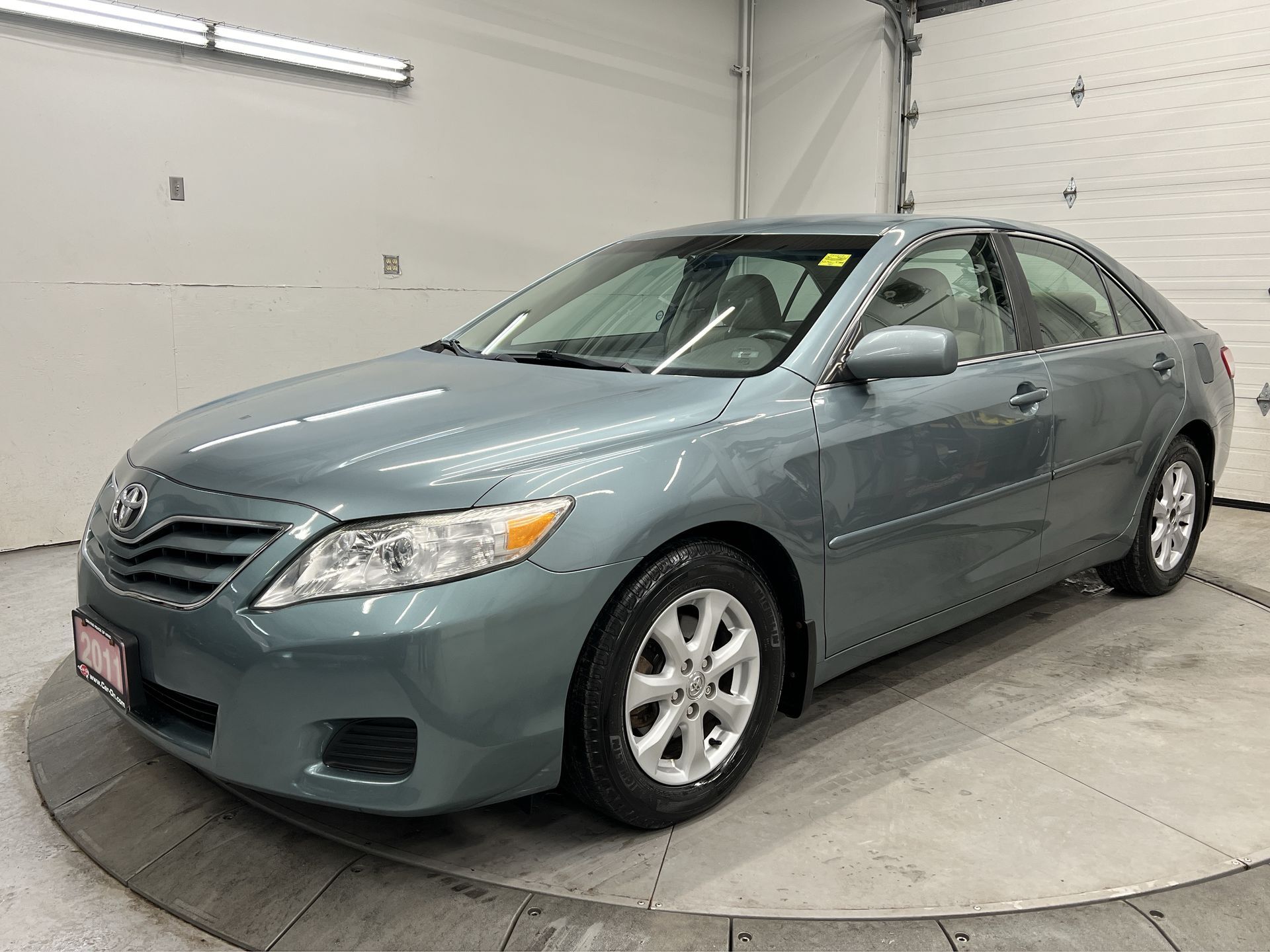 2011 Toyota Camry LE V6 AUTO | LOW KMS | POWER SEAT | A/C | ALLOYS