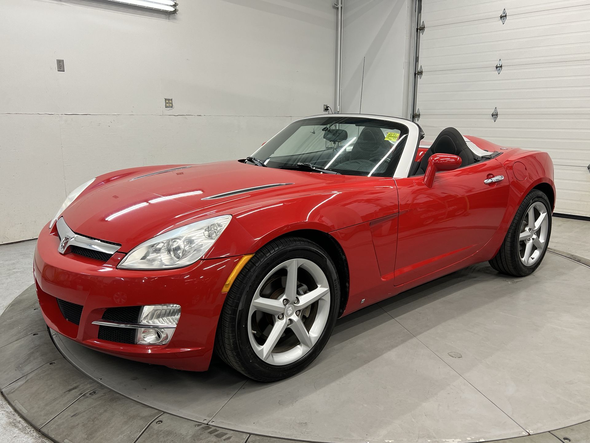 2008 Saturn SKY ONLY 73,000 KMS | 5-SPEED | CONVERTIBLE | A/C 