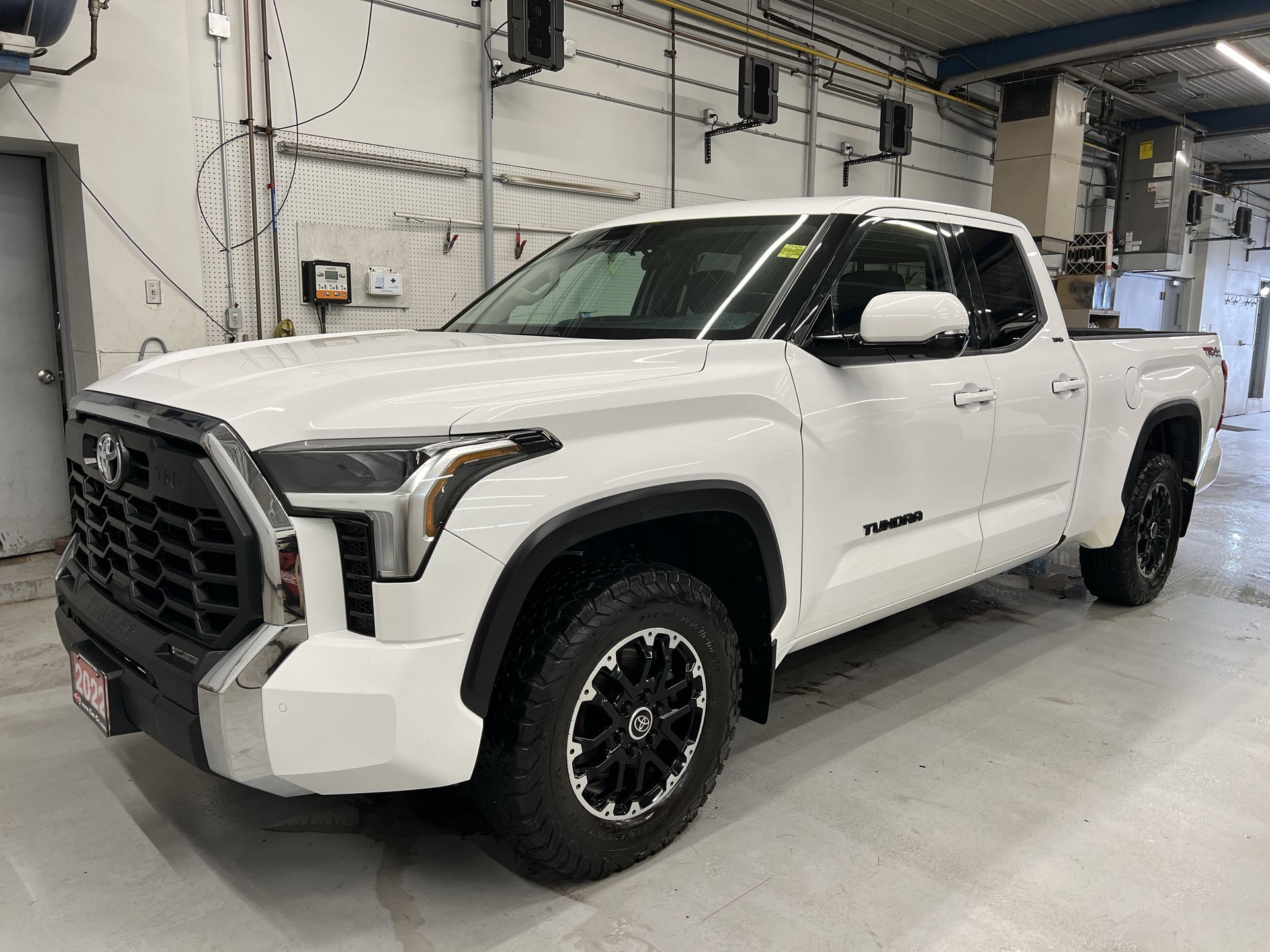 2022 Toyota Tundra TRD OFF ROAD | HTD SEATS + STEERING | BLIND SPOT