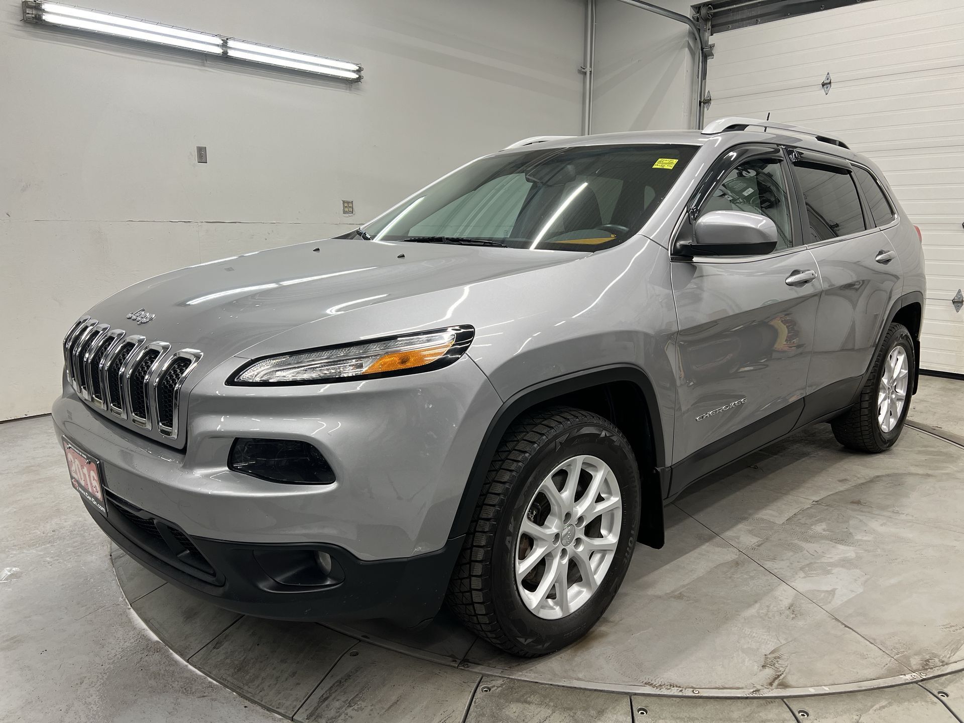 2016 Jeep Cherokee NORTH 4x4 V6 | HTD SEATS | REMOTE START | REAR CAM