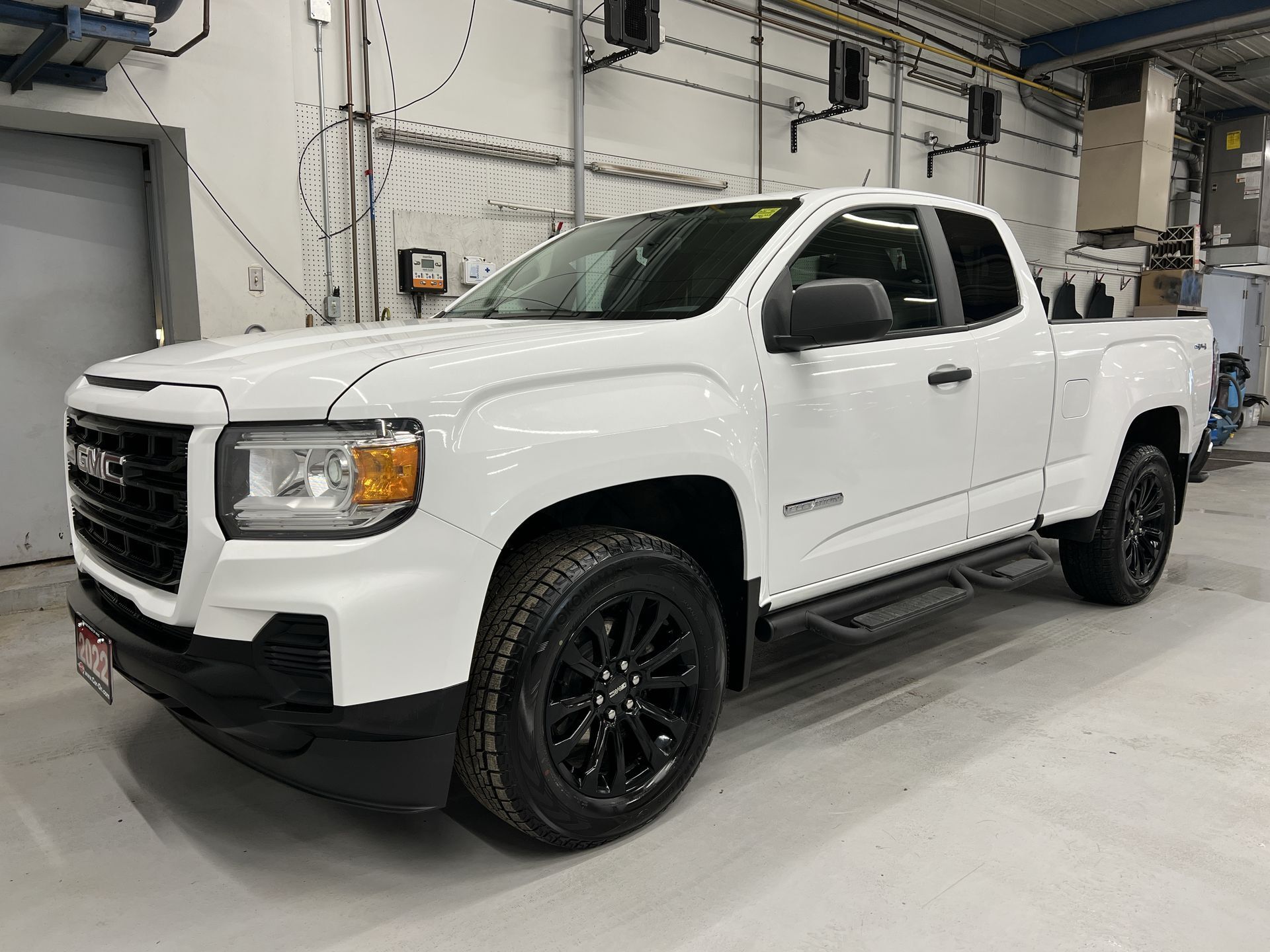 2022 GMC Canyon 4x4| 3.6L V6 | REAR CAM| CARPLAY| TOW PKG W/ BRAKE