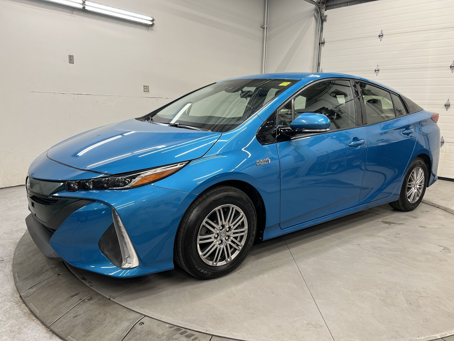 2018 Toyota Prius Prime PLUG-IN HYBRID| HTD SEATS/STEERING| NAV| REAR CAM