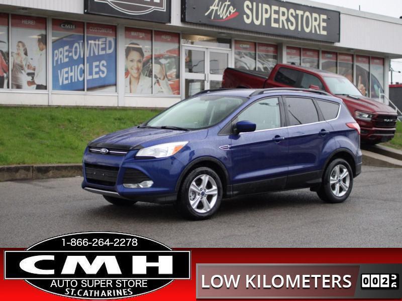 2015 Ford Escape SE  **VERY LOW KMS - CLEAN CARFAX**