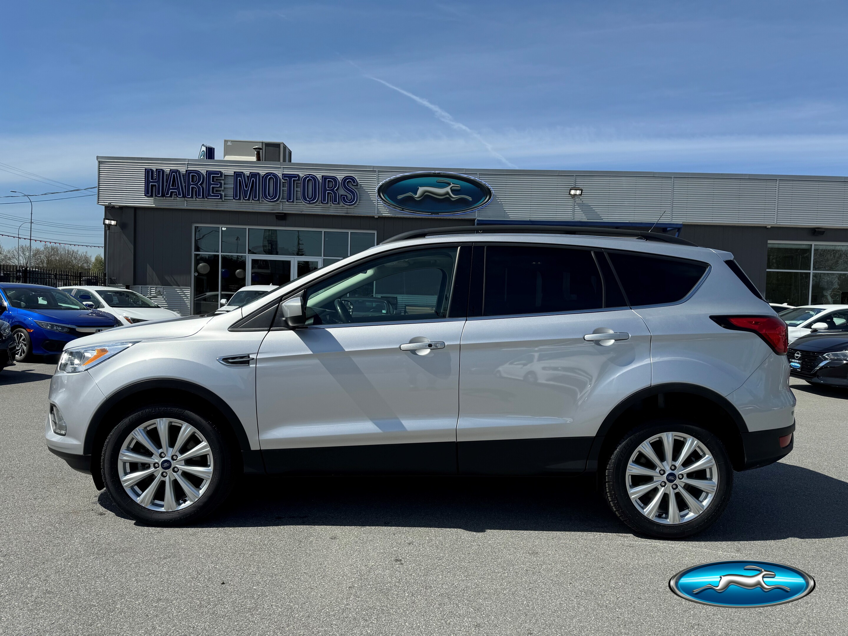 2019 Ford Escape SEL 4WD w / Navigation, Rear Cam & Pano Roof