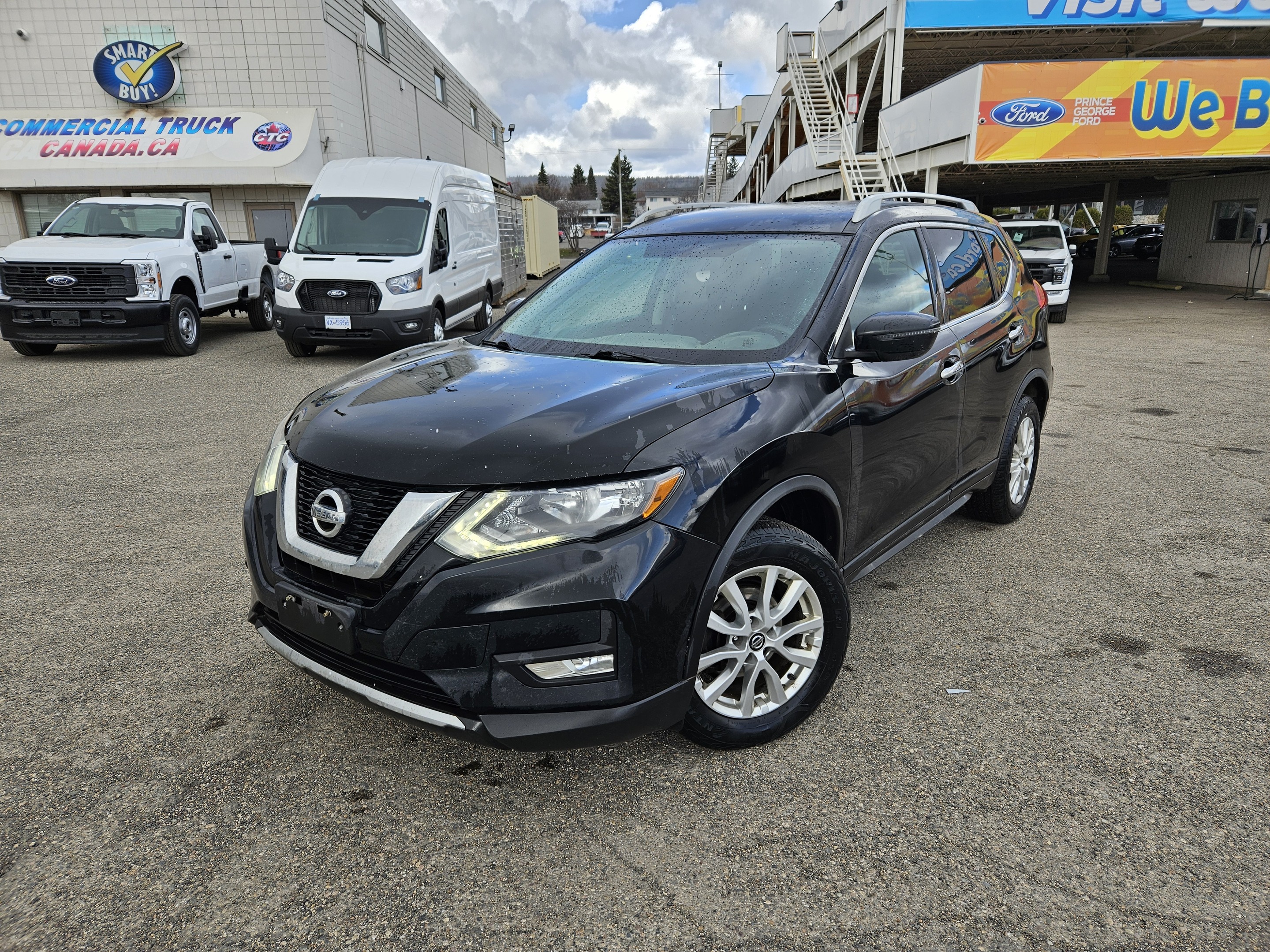 2017 Nissan Rogue S | AWD | Keyless Entry | Heated Front Seats 