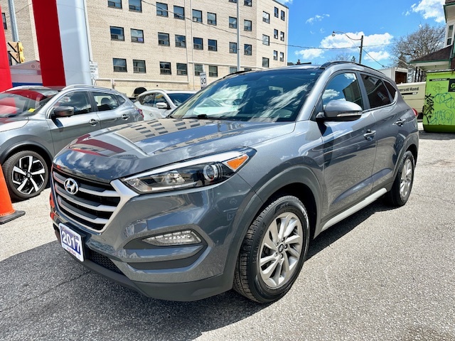 2017 Hyundai Tucson FWD 4dr 2.0L SE, LEATHER, PANOROOF, BLIND SPOT, 17