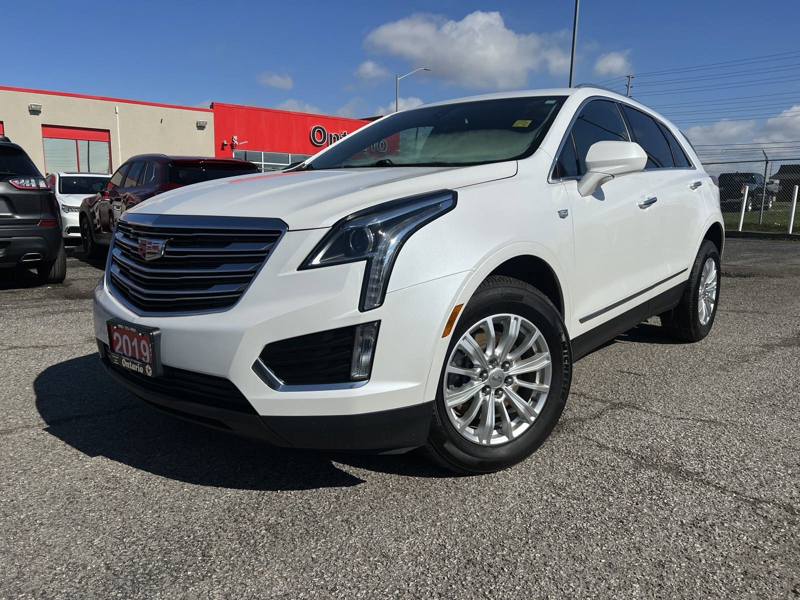 2019 Cadillac XT5 LEATHER**TOUCHSCREEN**BACK UP CAM**BLUETOOTH**HEAT