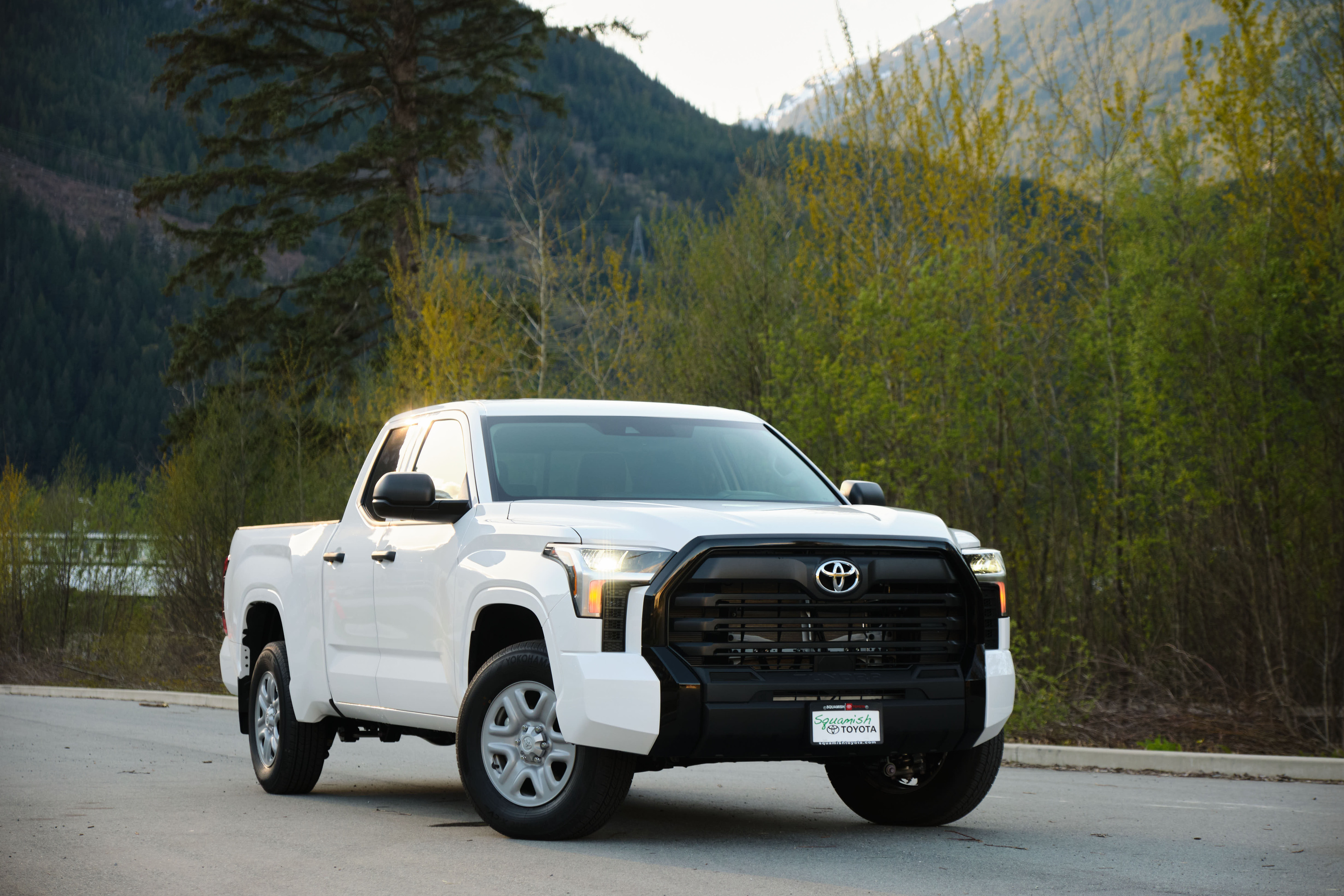 2024 Toyota Tundra 4x4 Double Cab SR Standard Package